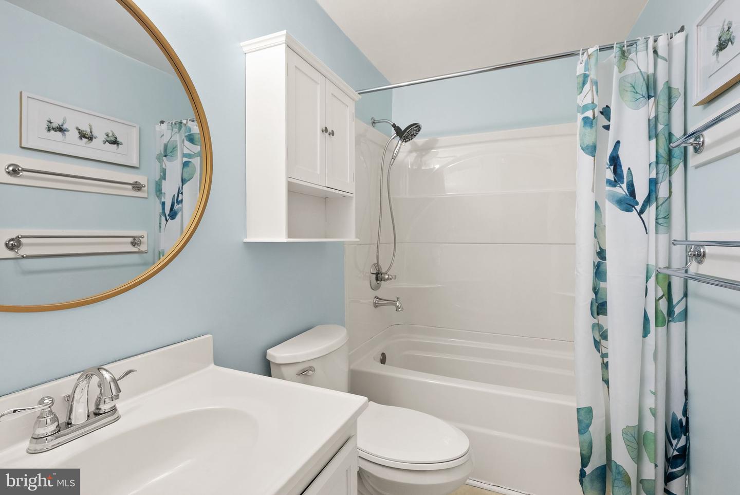 3100 CALLOWAY CT, WOODBRIDGE, Virginia 22192, 3 Bedrooms Bedrooms, 6 Rooms Rooms,2 BathroomsBathrooms,Residential,For sale,3100 CALLOWAY CT,VAPW2111534 MLS # VAPW2111534