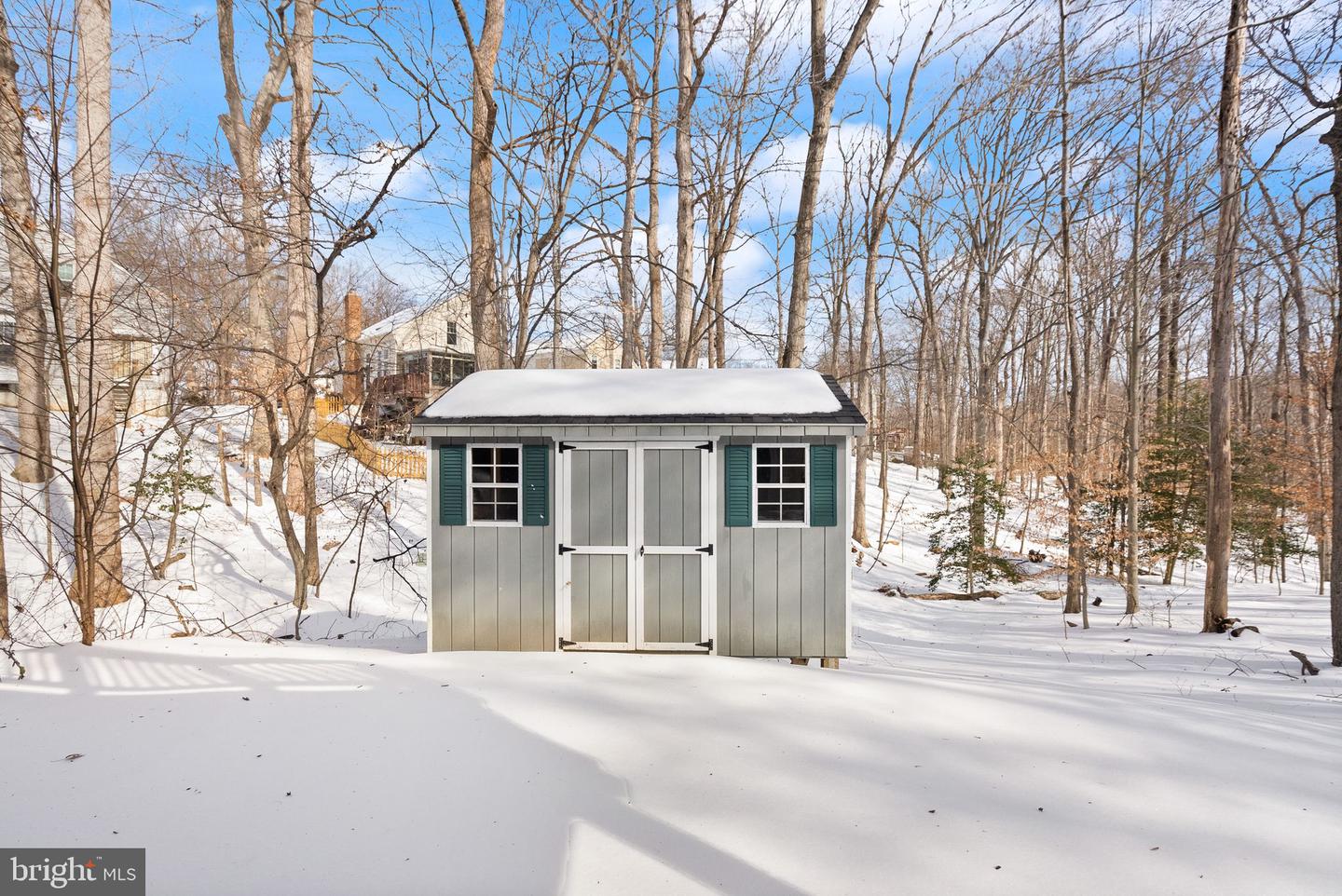 3100 CALLOWAY CT, WOODBRIDGE, Virginia 22192, 3 Bedrooms Bedrooms, 6 Rooms Rooms,2 BathroomsBathrooms,Residential,For sale,3100 CALLOWAY CT,VAPW2111534 MLS # VAPW2111534