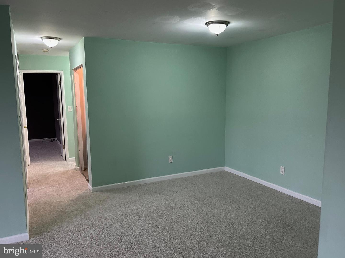 545 FLORIDA AVE #203, HERNDON, Virginia 20170, 1 Bedroom Bedrooms, ,1 BathroomBathrooms,Residential,For sale,545 FLORIDA AVE #203,VAFX2288194 MLS # VAFX2288194