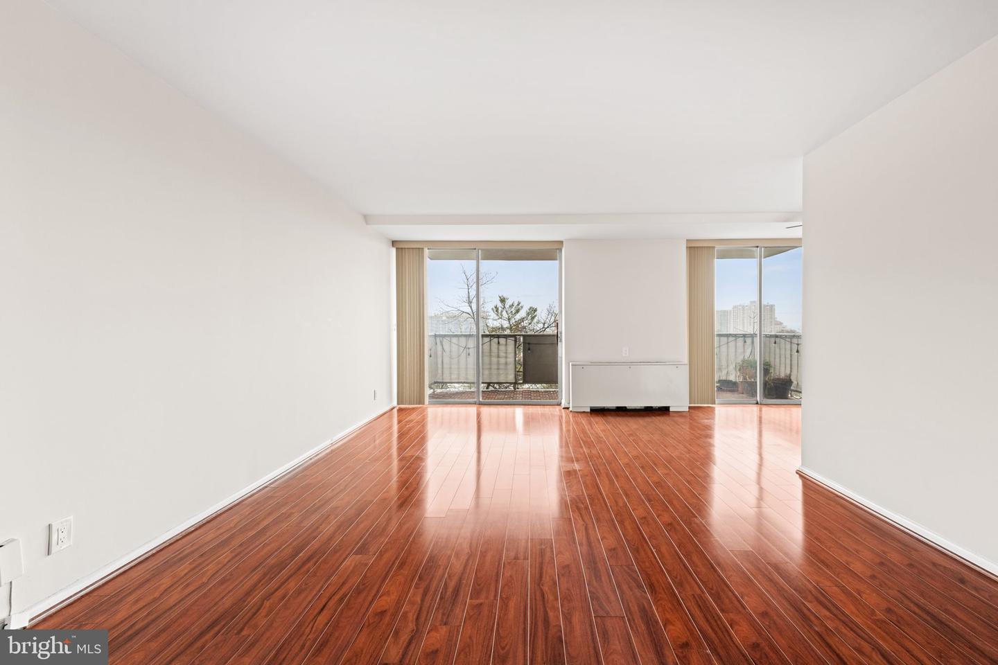 301 N BEAUREGARD ST #604, ALEXANDRIA, Virginia 22312, 3 Bedrooms Bedrooms, ,2 BathroomsBathrooms,Residential,For sale,301 N BEAUREGARD ST #604,VAAX2053668 MLS # VAAX2053668