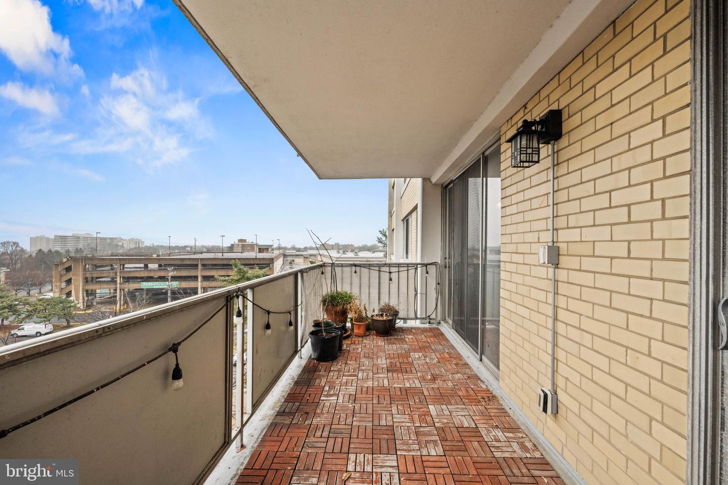 301 N BEAUREGARD ST #604, ALEXANDRIA, Virginia 22312, 3 Bedrooms Bedrooms, ,2 BathroomsBathrooms,Residential,For sale,301 N BEAUREGARD ST #604,VAAX2053668 MLS # VAAX2053668