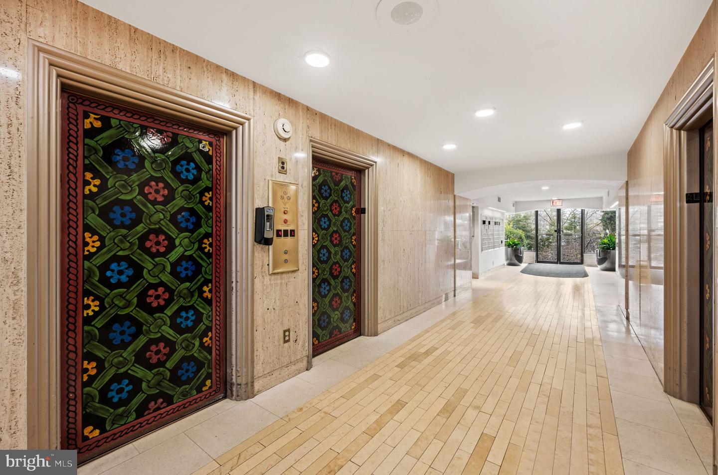 301 N BEAUREGARD ST #604, ALEXANDRIA, Virginia 22312, 3 Bedrooms Bedrooms, ,2 BathroomsBathrooms,Residential,For sale,301 N BEAUREGARD ST #604,VAAX2053668 MLS # VAAX2053668