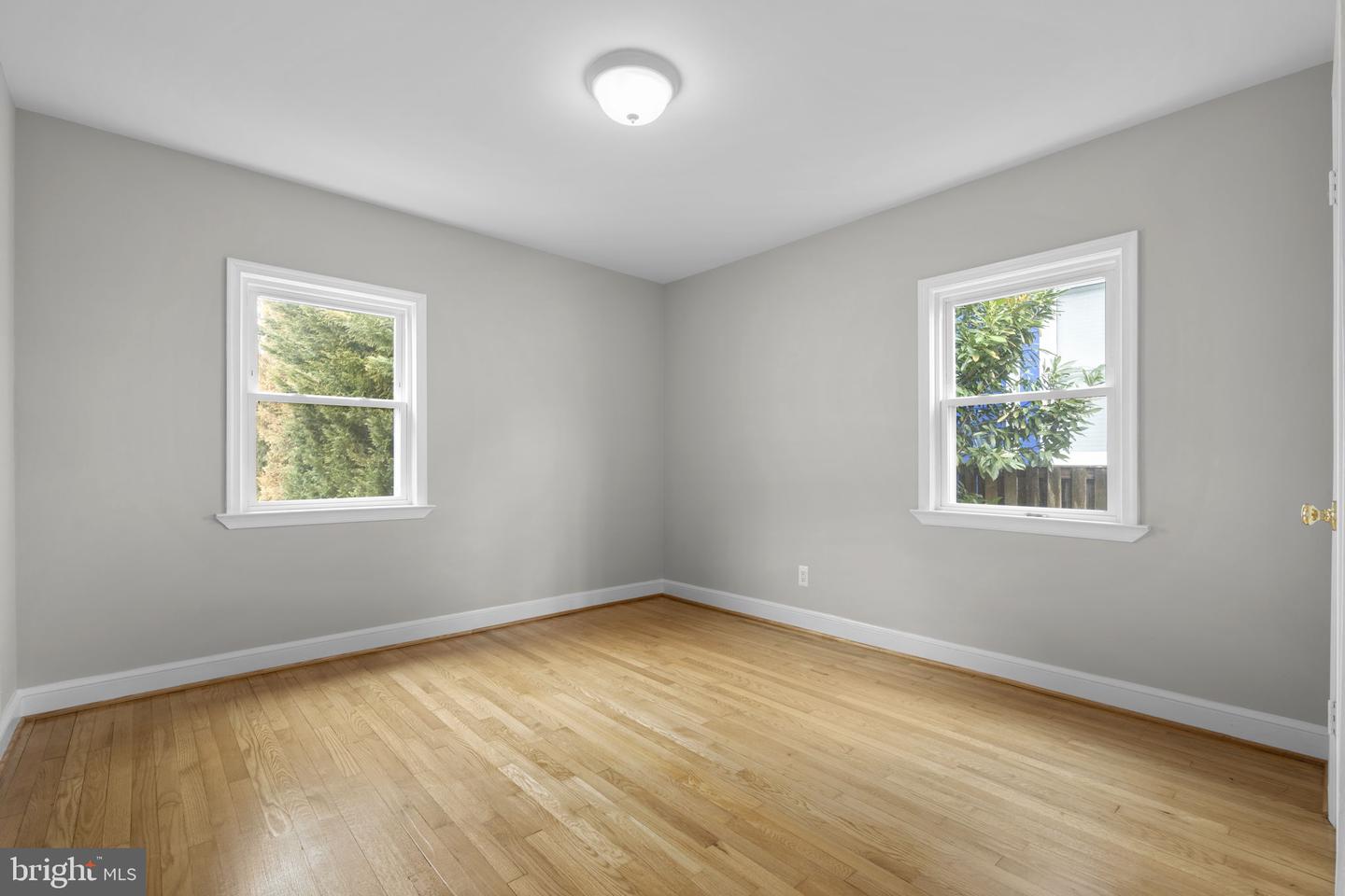 5713 6TH ST N, ARLINGTON, Virginia 22205, 3 Bedrooms Bedrooms, ,2 BathroomsBathrooms,Residential,For sale,5713 6TH ST N,VAAR2068326 MLS # VAAR2068326