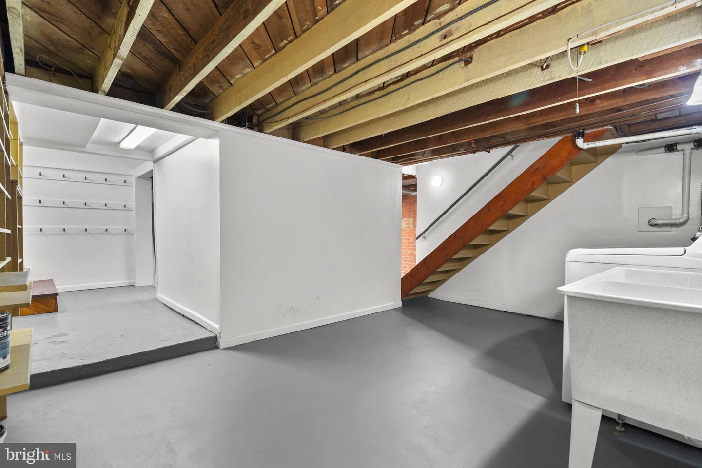 5713 6TH ST N, ARLINGTON, Virginia 22205, 3 Bedrooms Bedrooms, ,2 BathroomsBathrooms,Residential,For sale,5713 6TH ST N,VAAR2068326 MLS # VAAR2068326