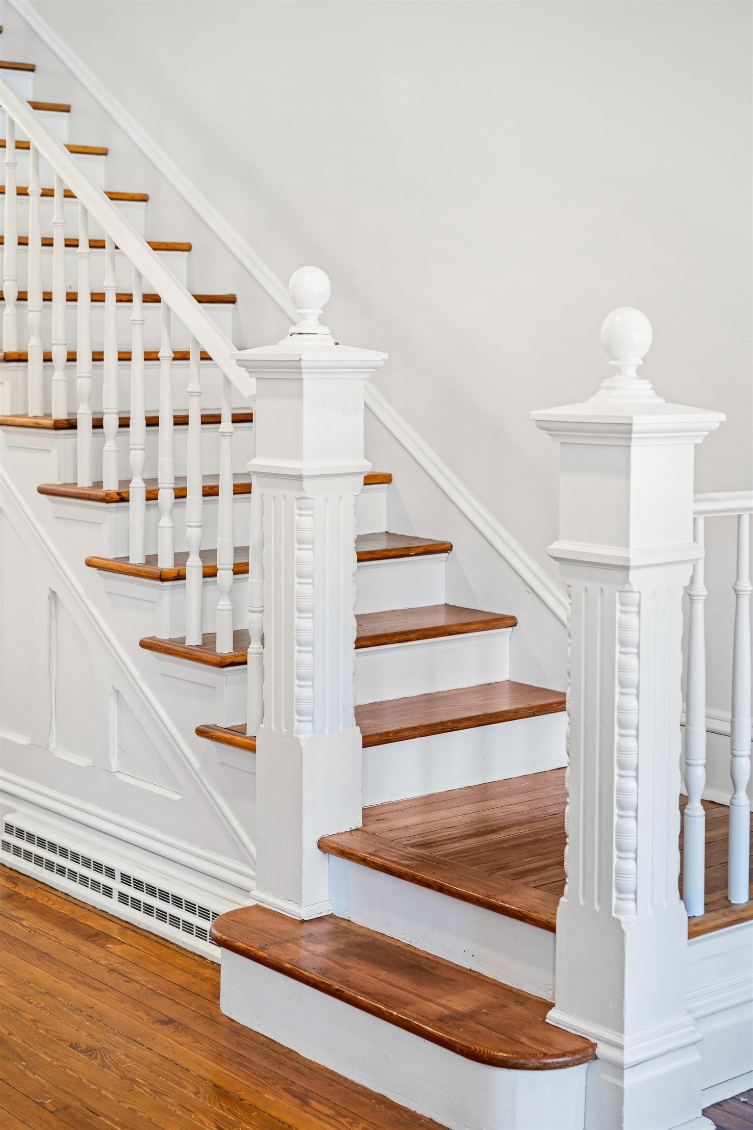 1012 W BEVERLEY ST, STAUNTON, Virginia 24401, 3 Bedrooms Bedrooms, ,2 BathroomsBathrooms,Residential,1012 W BEVERLEY ST,673970 MLS # 673970