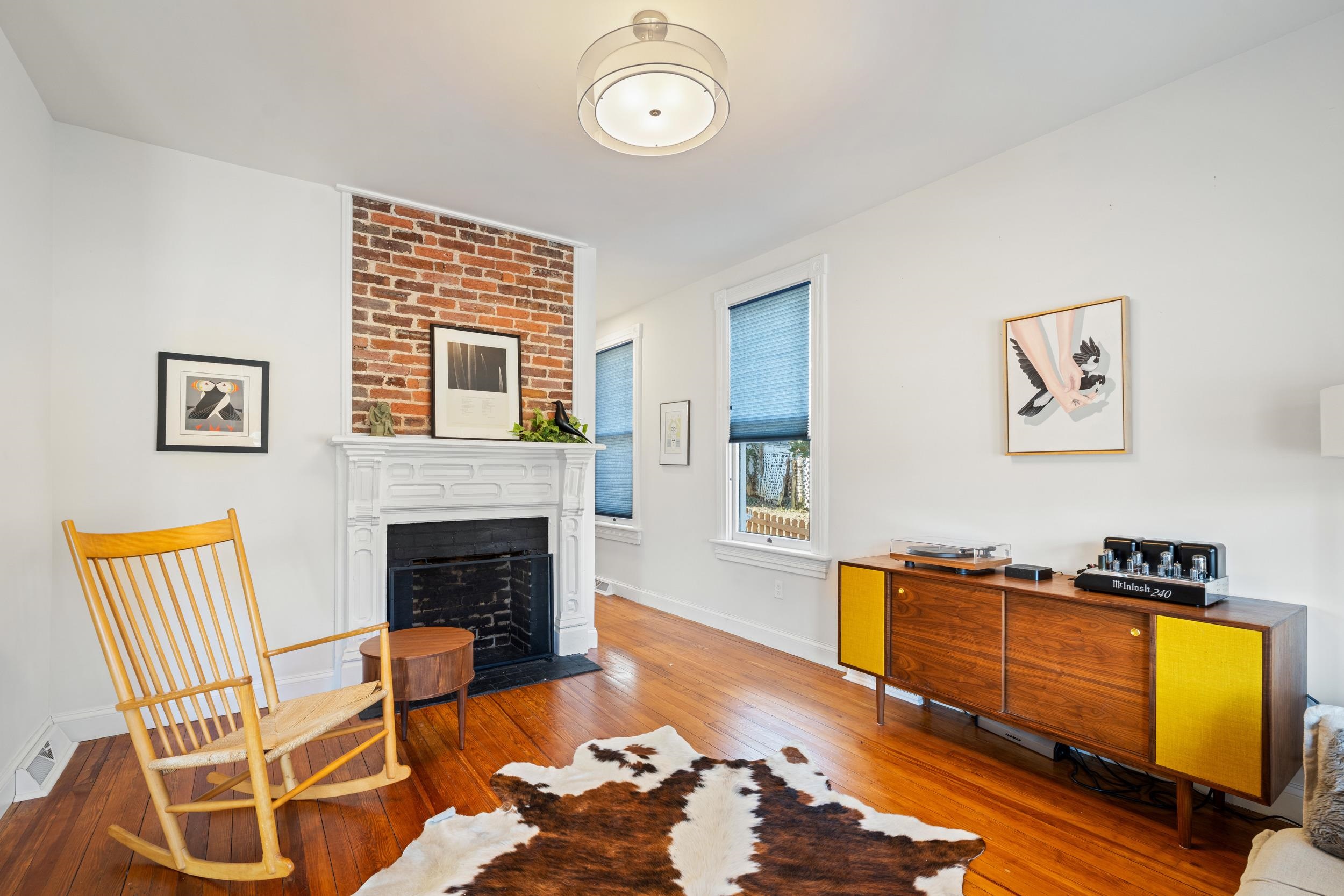 1012 W BEVERLEY ST, STAUNTON, Virginia 24401, 3 Bedrooms Bedrooms, ,2 BathroomsBathrooms,Residential,1012 W BEVERLEY ST,673970 MLS # 673970