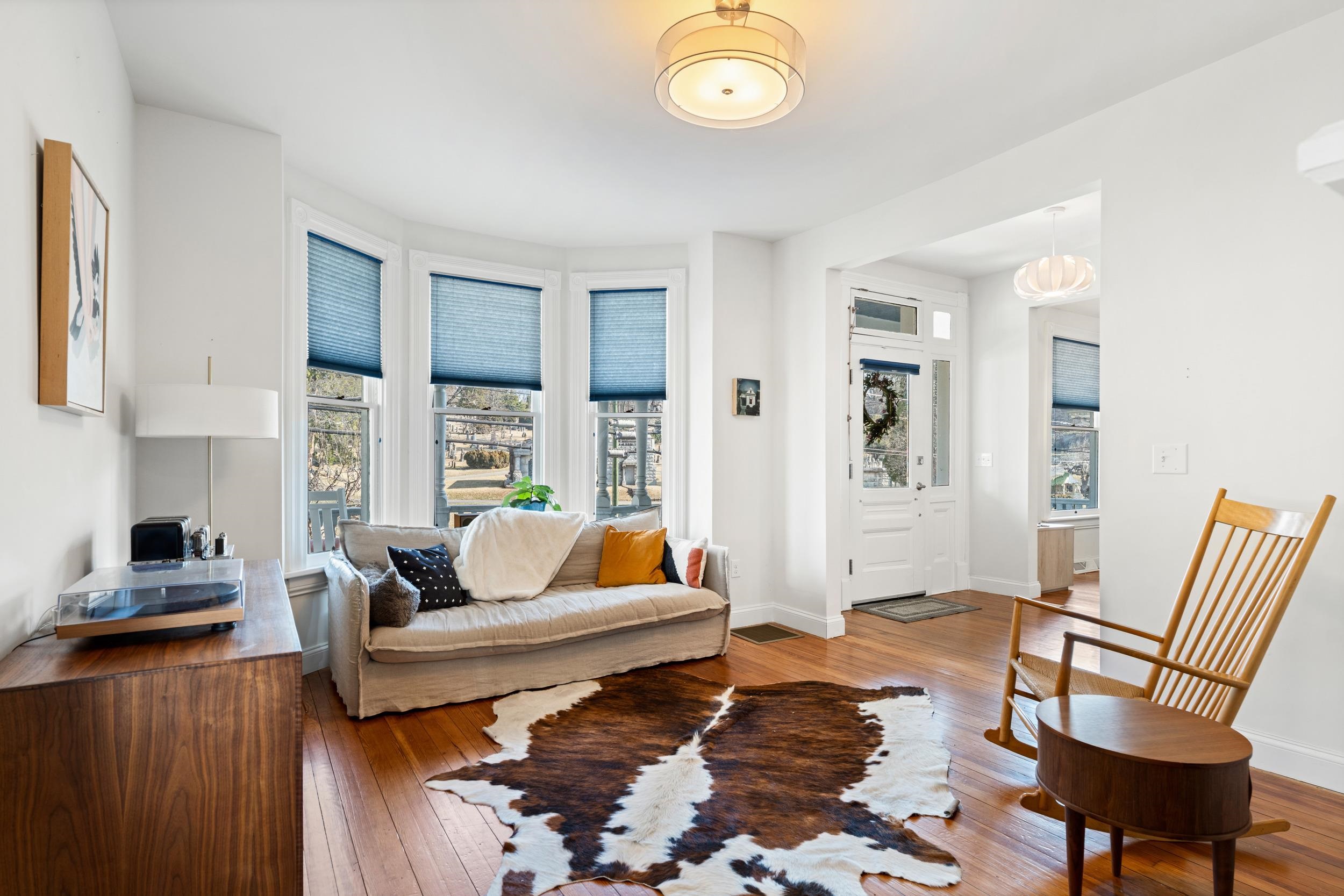 1012 W BEVERLEY ST, STAUNTON, Virginia 24401, 3 Bedrooms Bedrooms, ,2 BathroomsBathrooms,Residential,1012 W BEVERLEY ST,673970 MLS # 673970