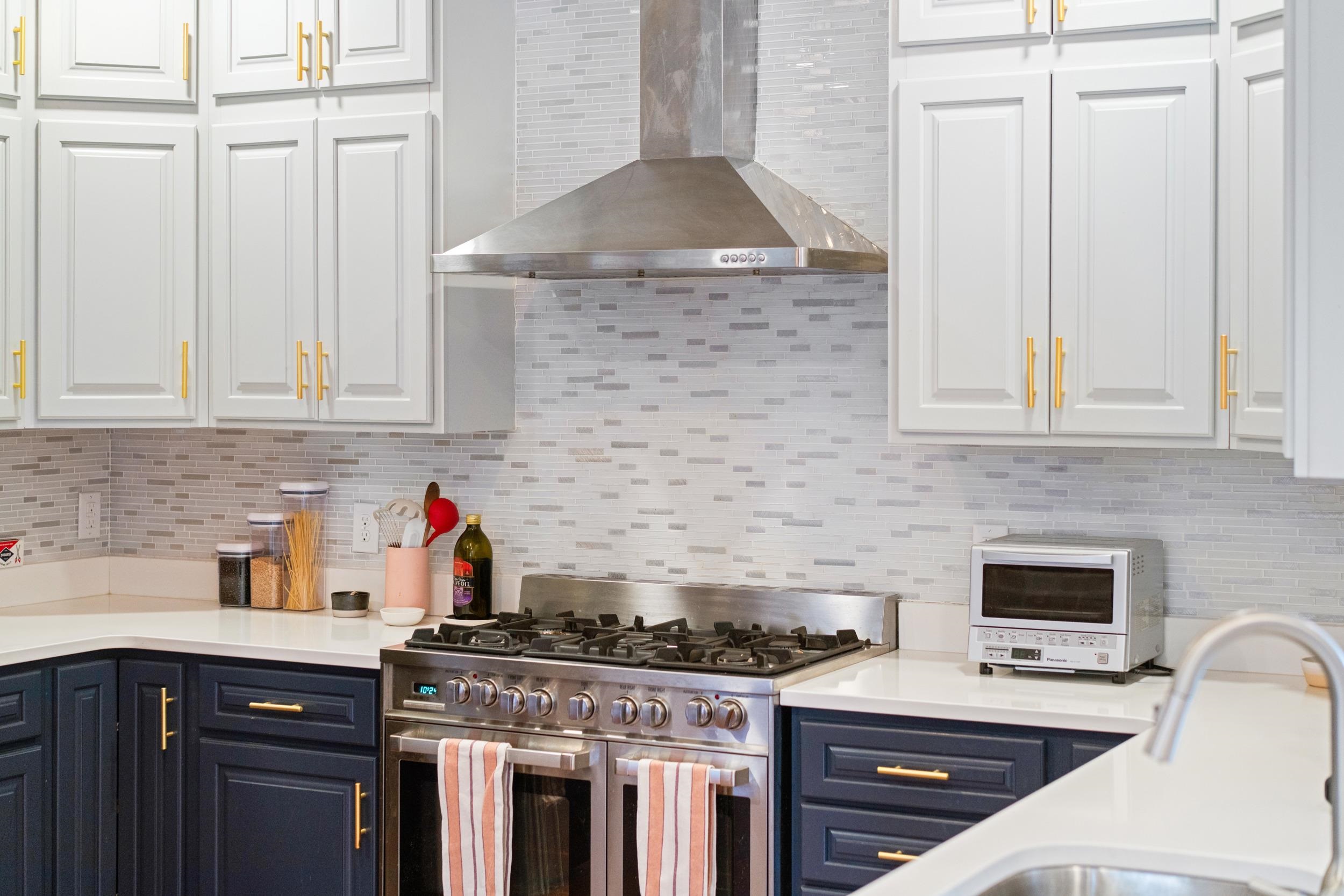 1012 W BEVERLEY ST, STAUNTON, Virginia 24401, 3 Bedrooms Bedrooms, ,2 BathroomsBathrooms,Residential,1012 W BEVERLEY ST,673970 MLS # 673970