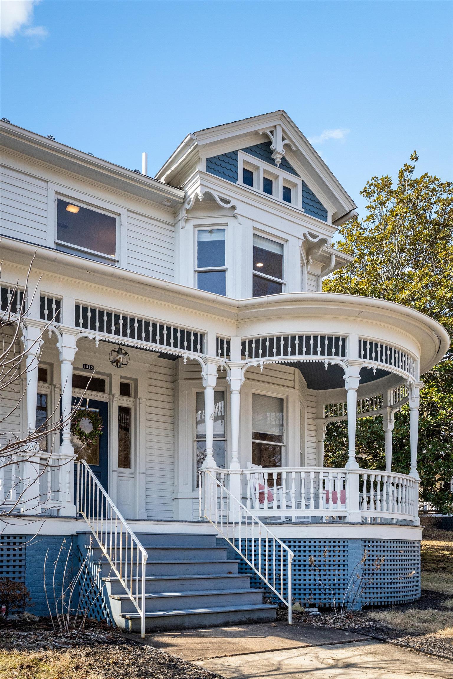 1012 W BEVERLEY ST, STAUNTON, Virginia 24401, 3 Bedrooms Bedrooms, ,2 BathroomsBathrooms,Residential,1012 W BEVERLEY ST,673970 MLS # 673970