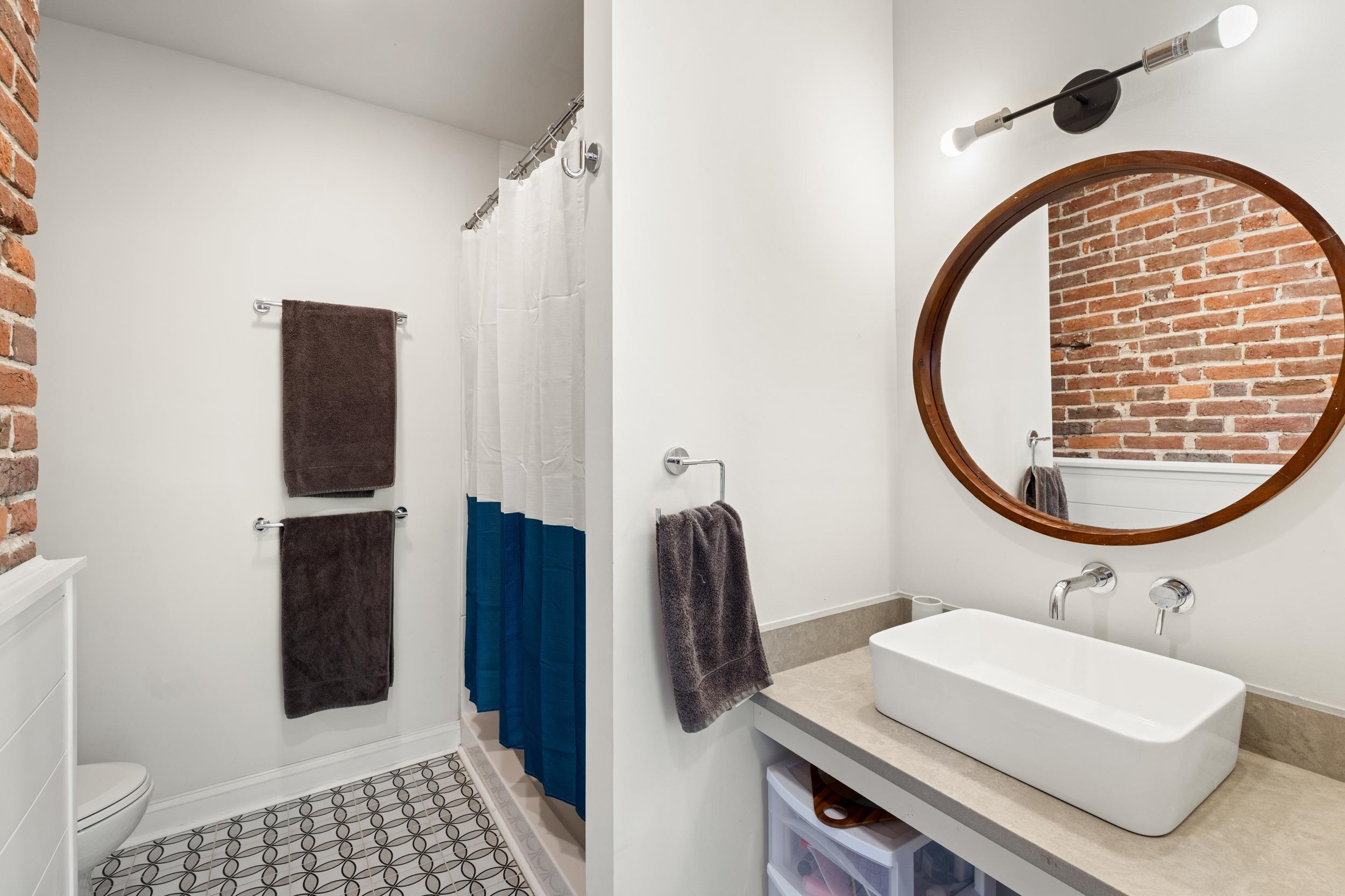 1012 W BEVERLEY ST, STAUNTON, Virginia 24401, 3 Bedrooms Bedrooms, ,2 BathroomsBathrooms,Residential,1012 W BEVERLEY ST,673970 MLS # 673970