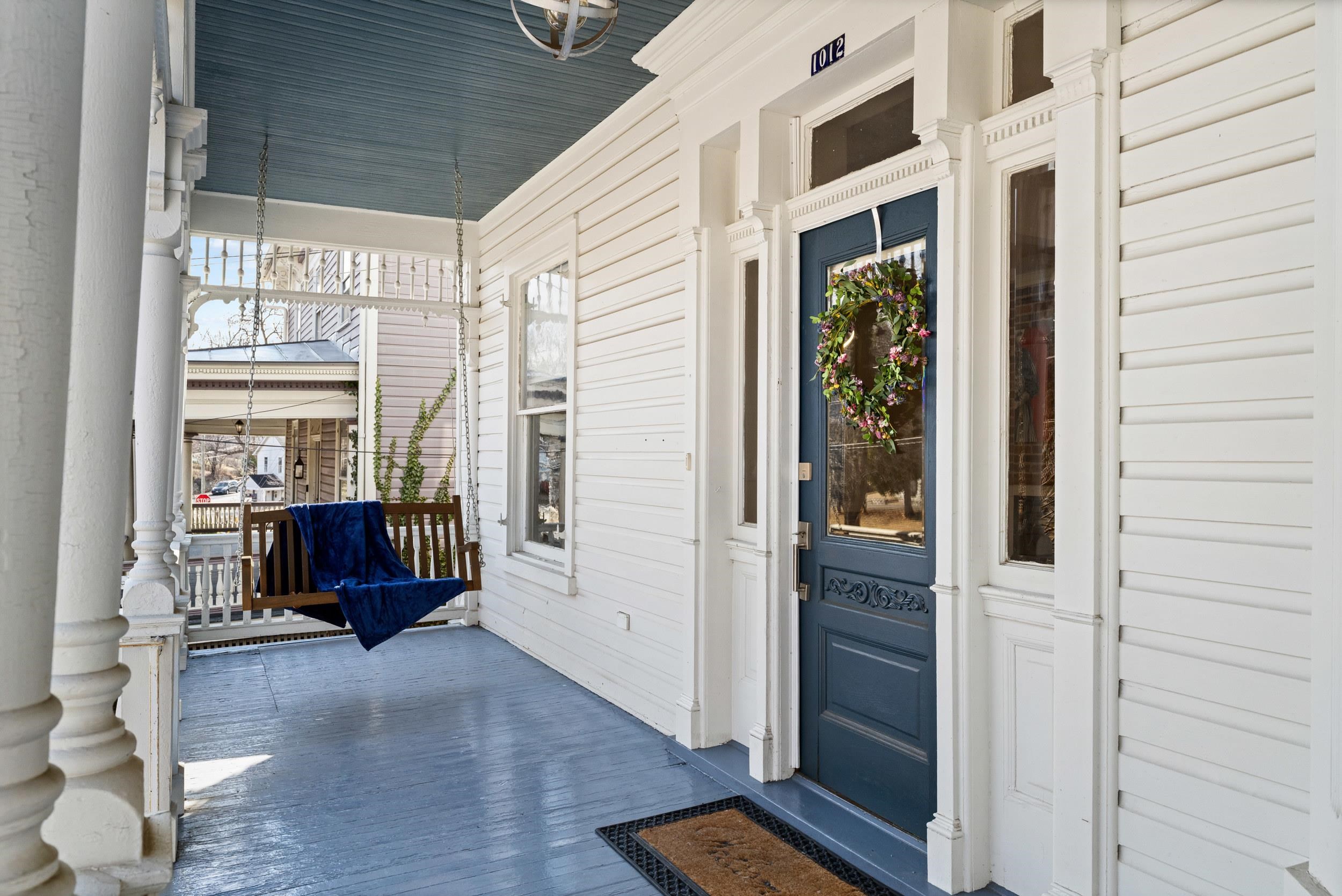 1012 W BEVERLEY ST, STAUNTON, Virginia 24401, 3 Bedrooms Bedrooms, ,2 BathroomsBathrooms,Residential,1012 W BEVERLEY ST,673970 MLS # 673970