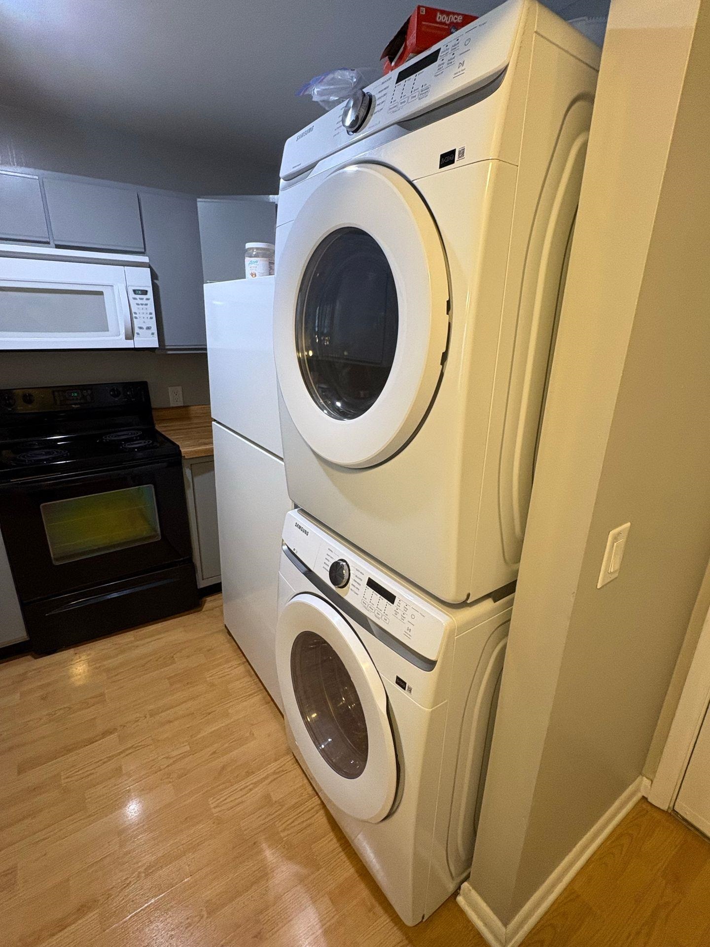 1390 HUNTERS RD, HARRISONBURG, Virginia 22801, 3 Bedrooms Bedrooms, ,2 BathroomsBathrooms,Residential,HUNTERS RIDGE CONDO,1390 HUNTERS RD,673973 MLS # 673973