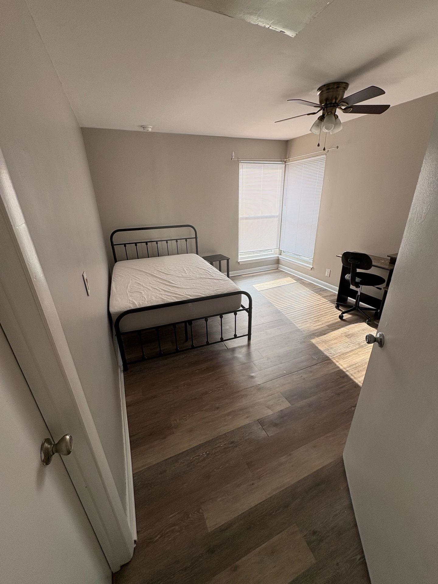 1390 HUNTERS RD, HARRISONBURG, Virginia 22801, 3 Bedrooms Bedrooms, ,2 BathroomsBathrooms,Residential,HUNTERS RIDGE CONDO,1390 HUNTERS RD,673973 MLS # 673973