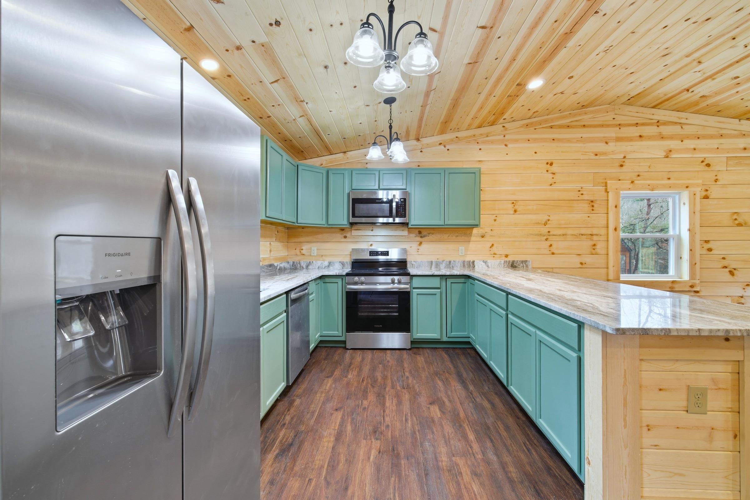 875 WILLOW LN, MOUNT JACKSON, Virginia 22842, 4 Bedrooms Bedrooms, ,4 BathroomsBathrooms,Residential,875 WILLOW LN,673980 MLS # 673980