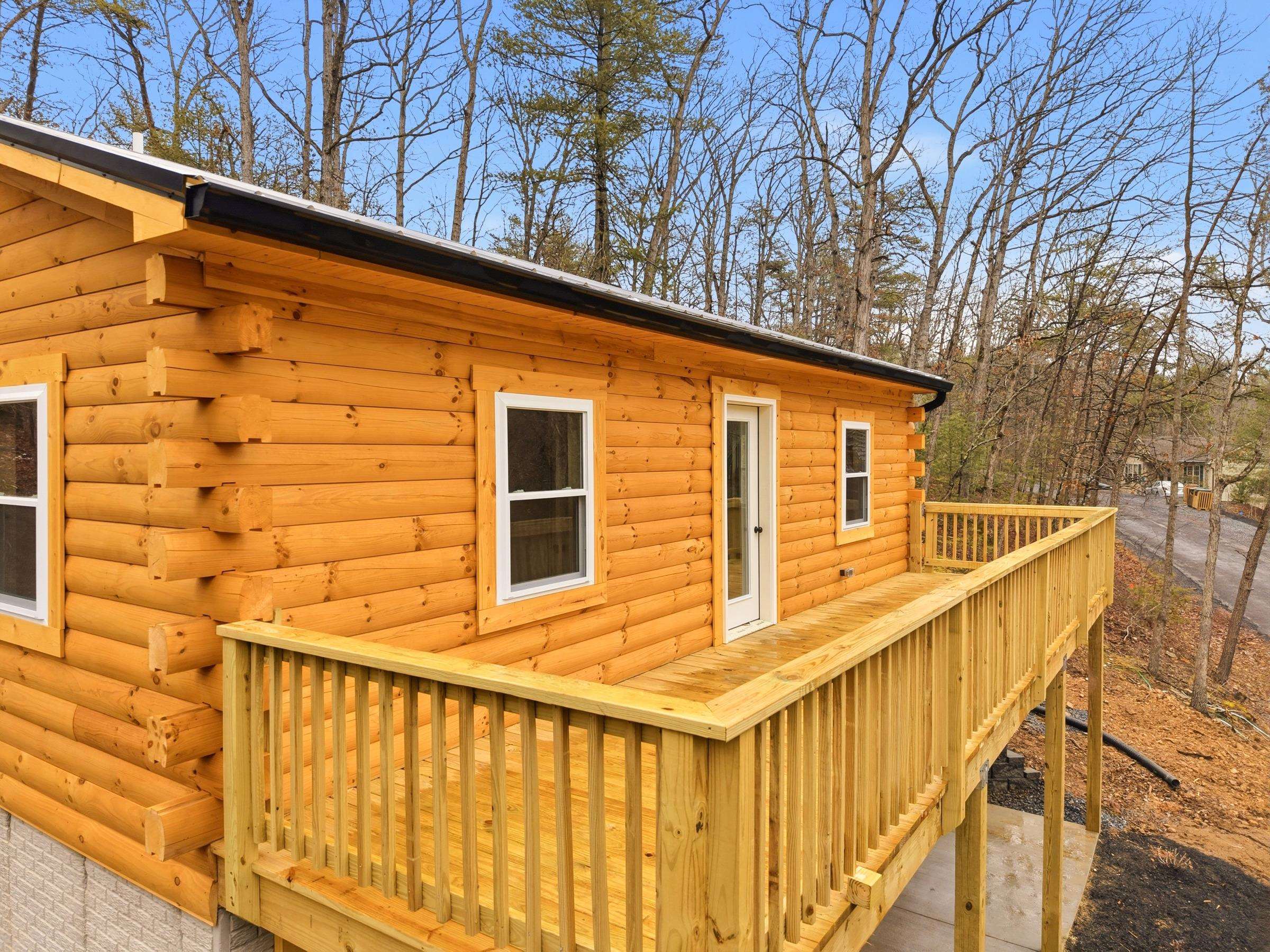 875 WILLOW LN, MOUNT JACKSON, Virginia 22842, 4 Bedrooms Bedrooms, ,4 BathroomsBathrooms,Residential,875 WILLOW LN,673980 MLS # 673980