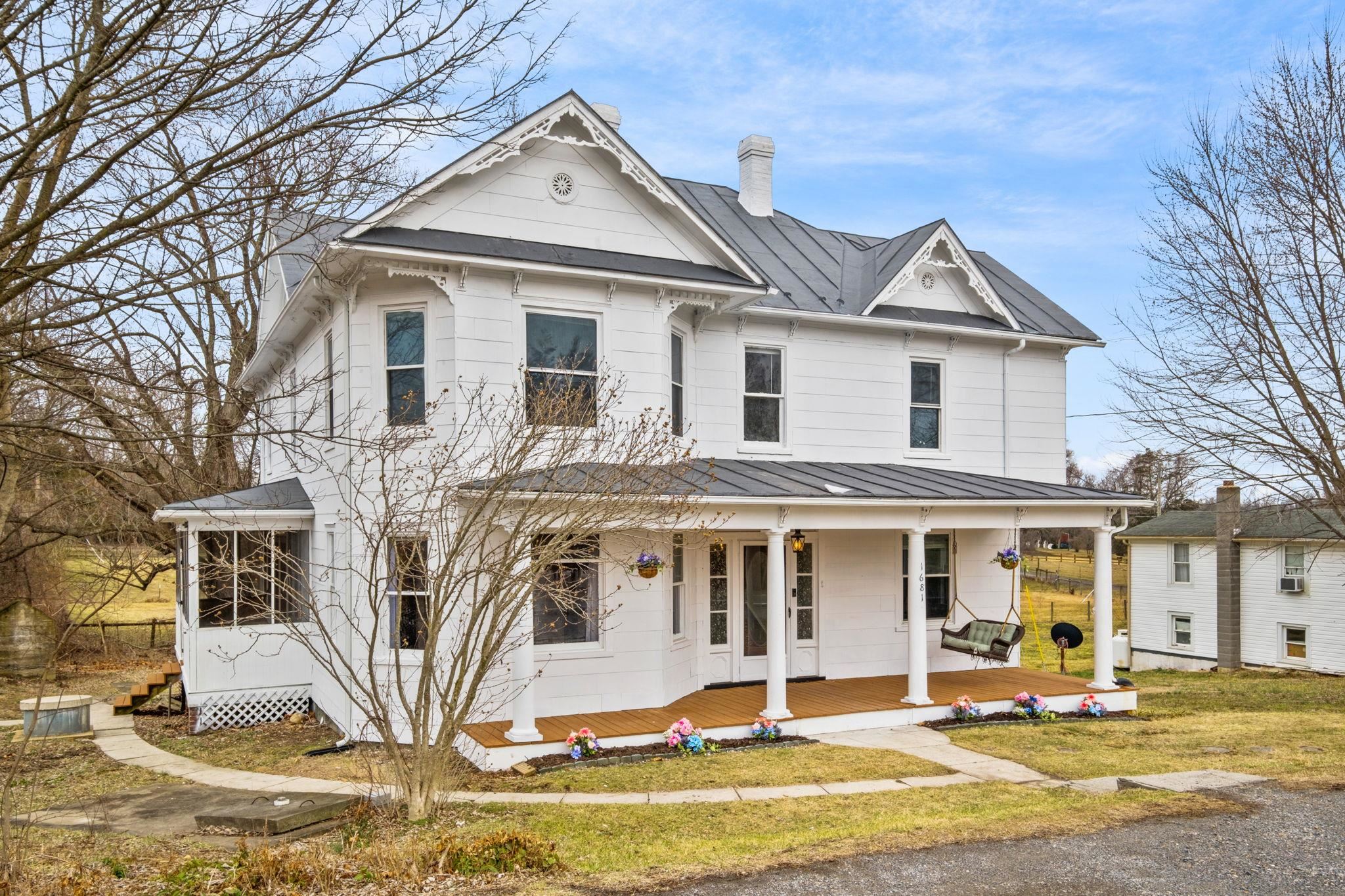 1681 NEW HOPE AND CRIMORA RD, CRIMORA, Virginia 24431, 4 Bedrooms Bedrooms, ,2 BathroomsBathrooms,Residential,1681 NEW HOPE AND CRIMORA RD,673984 MLS # 673984