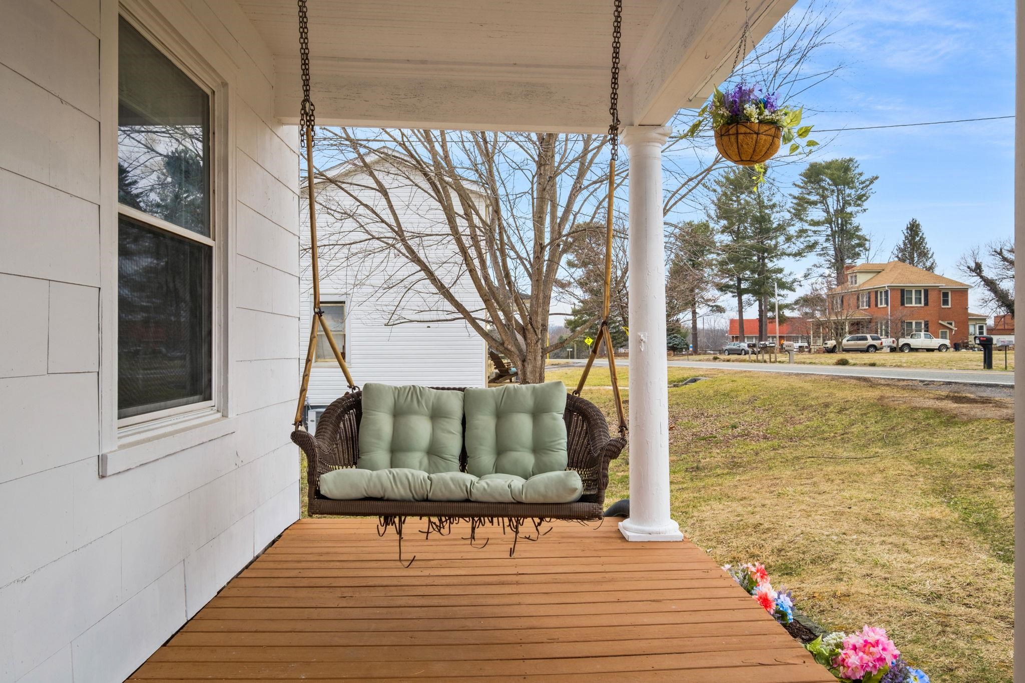 1681 NEW HOPE AND CRIMORA RD, CRIMORA, Virginia 24431, 4 Bedrooms Bedrooms, ,2 BathroomsBathrooms,Residential,1681 NEW HOPE AND CRIMORA RD,673984 MLS # 673984