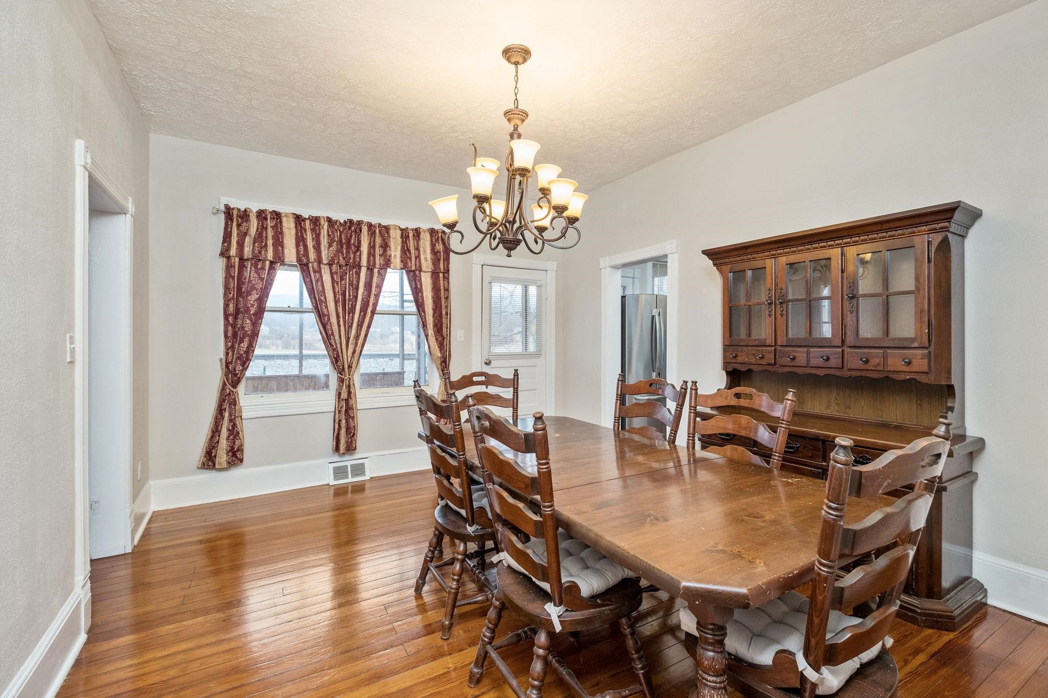 1681 NEW HOPE AND CRIMORA RD, CRIMORA, Virginia 24431, 4 Bedrooms Bedrooms, ,2 BathroomsBathrooms,Residential,1681 NEW HOPE AND CRIMORA RD,673984 MLS # 673984