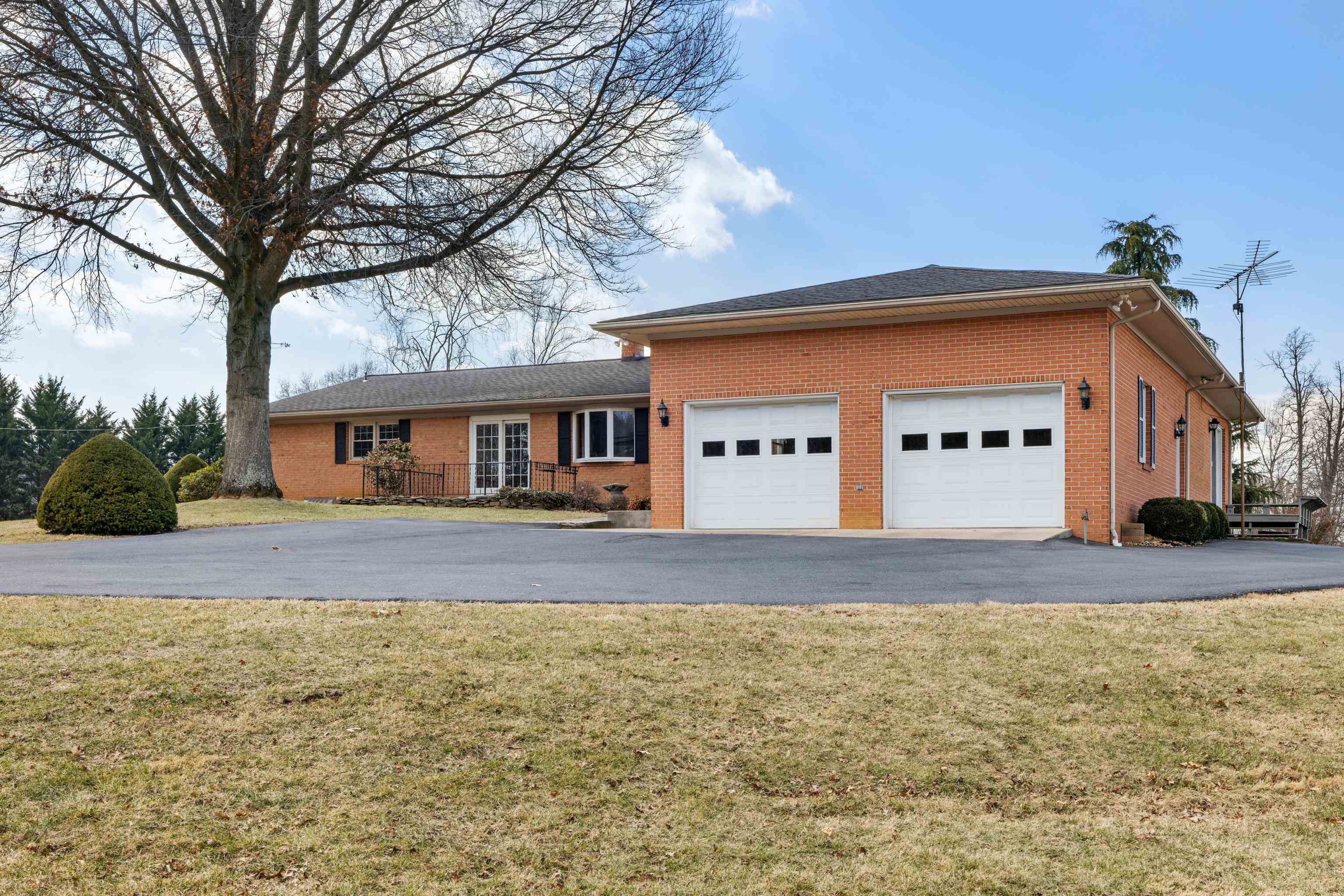 431 MT PISGAH RD, MOUNT SIDNEY, Virginia 24467, 3 Bedrooms Bedrooms, ,2 BathroomsBathrooms,Residential,431 MT PISGAH RD,673988 MLS # 673988