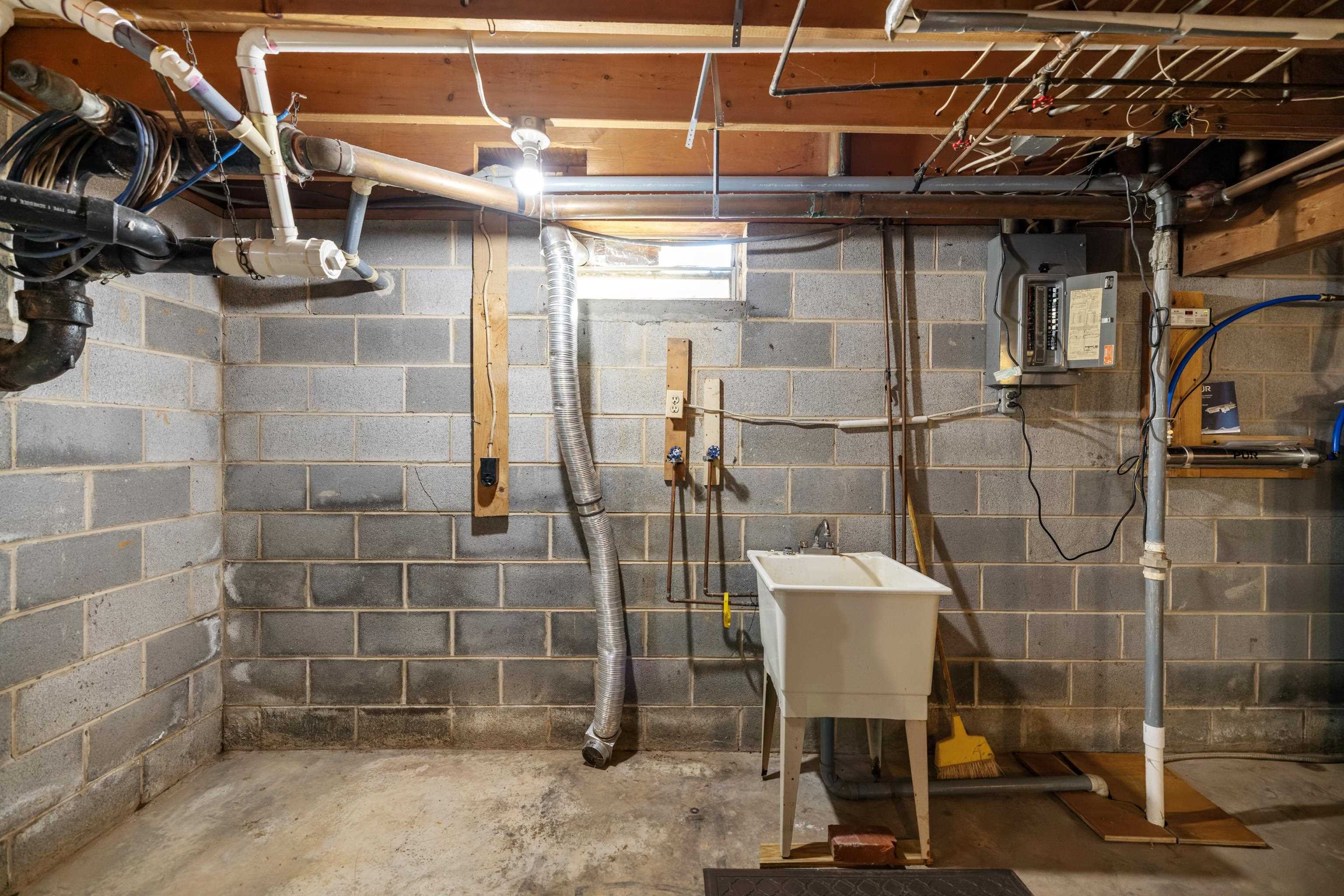 431 MT PISGAH RD, MOUNT SIDNEY, Virginia 24467, 3 Bedrooms Bedrooms, ,2 BathroomsBathrooms,Residential,431 MT PISGAH RD,673988 MLS # 673988