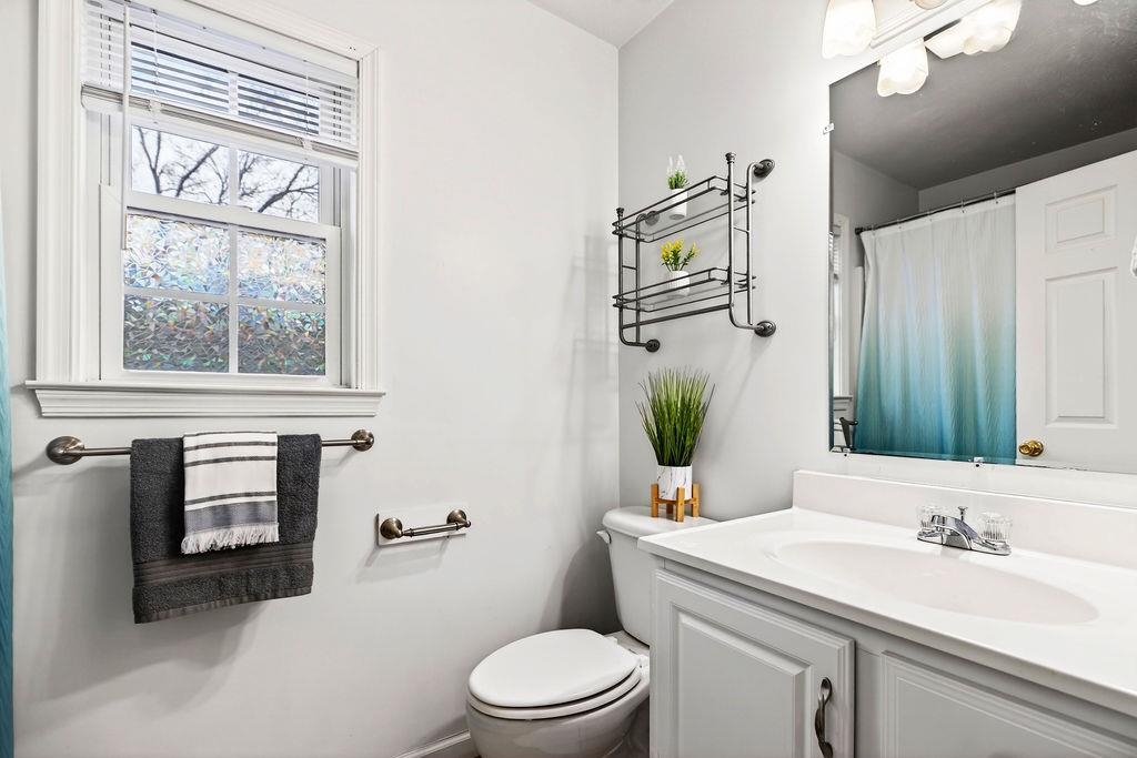 616 GRUBERT AVE, STAUNTON, Virginia 24401, 3 Bedrooms Bedrooms, ,2 BathroomsBathrooms,Residential,616 GRUBERT AVE,673990 MLS # 673990