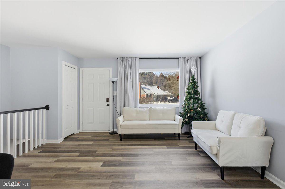 14901 CORDELL AVE, WOODBRIDGE, Virginia 22193, 4 Bedrooms Bedrooms, ,3 BathroomsBathrooms,Residential,For sale,14901 CORDELL AVE,VAPW2111626 MLS # VAPW2111626