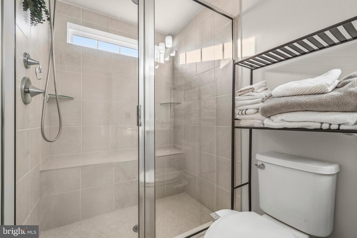 1581 SANDPIPER BAY LOOP, DUMFRIES, Virginia 22026, 4 Bedrooms Bedrooms, ,3 BathroomsBathrooms,Residential,For sale,1581 SANDPIPER BAY LOOP,VAPW2111730 MLS # VAPW2111730