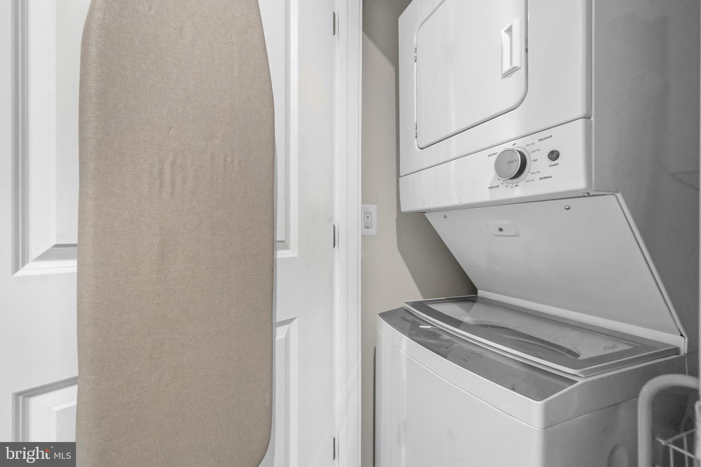 1581 SANDPIPER BAY LOOP, DUMFRIES, Virginia 22026, 4 Bedrooms Bedrooms, ,3 BathroomsBathrooms,Residential,For sale,1581 SANDPIPER BAY LOOP,VAPW2111730 MLS # VAPW2111730