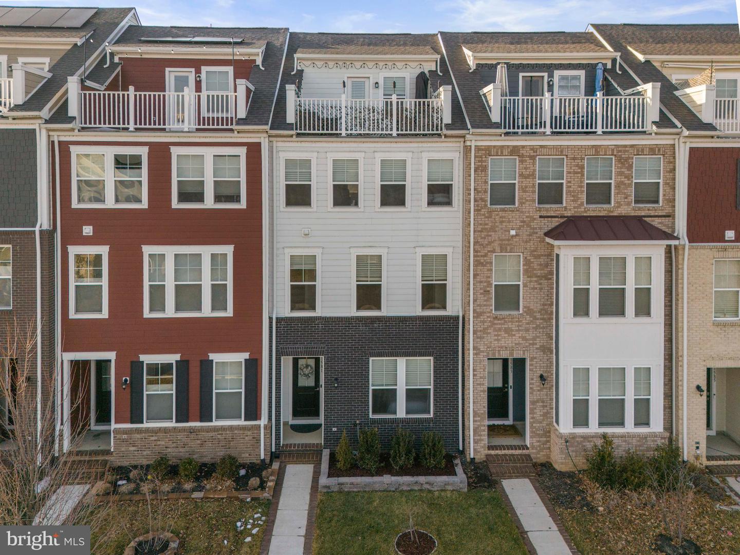 1581 SANDPIPER BAY LOOP, DUMFRIES, Virginia 22026, 4 Bedrooms Bedrooms, ,3 BathroomsBathrooms,Residential,For sale,1581 SANDPIPER BAY LOOP,VAPW2111730 MLS # VAPW2111730