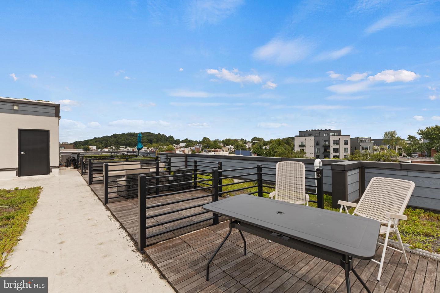 1028 BLADENSBURG RD NE #37, WASHINGTON, District Of Columbia 20002, 3 Bedrooms Bedrooms, ,2 BathroomsBathrooms,Residential,For sale,1028 BLADENSBURG RD NE #37,DCDC2244480 MLS # DCDC2244480