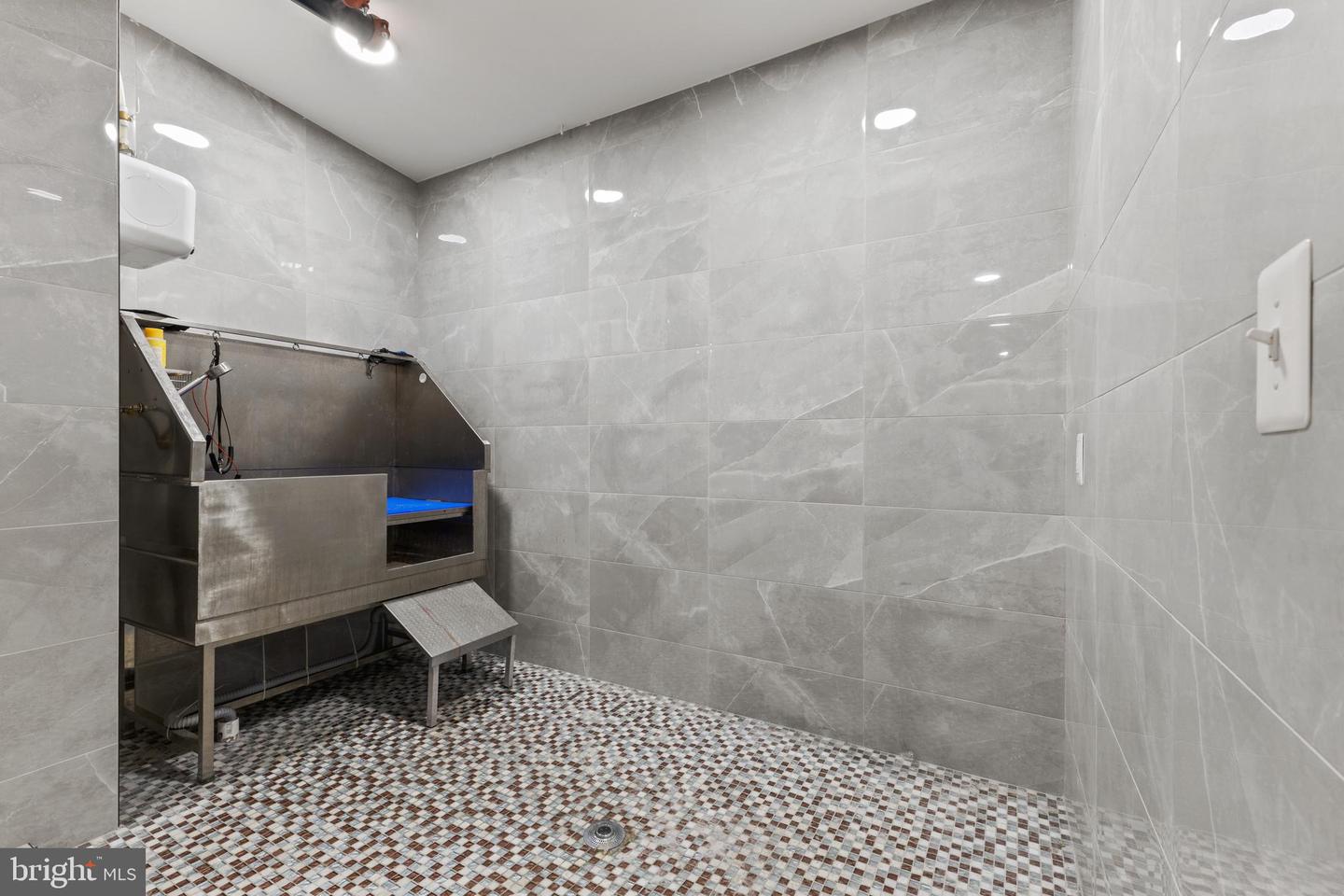 1028 BLADENSBURG RD NE #37, WASHINGTON, District Of Columbia 20002, 3 Bedrooms Bedrooms, ,2 BathroomsBathrooms,Residential,For sale,1028 BLADENSBURG RD NE #37,DCDC2244480 MLS # DCDC2244480