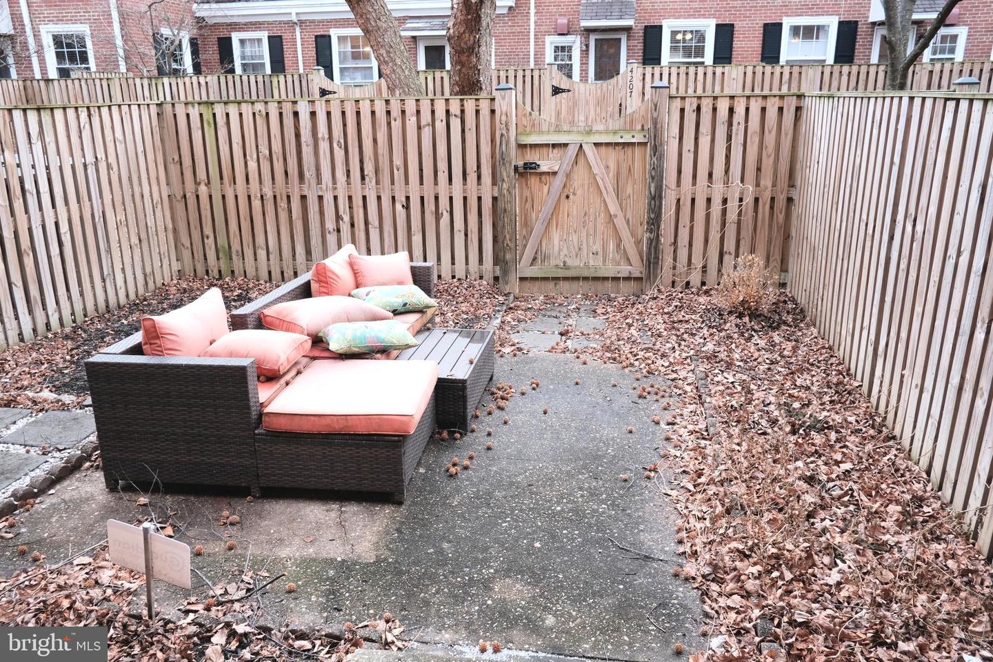 3468 S STAFFORD ST #A1, ARLINGTON, Virginia 22206, 2 Bedrooms Bedrooms, ,2 BathroomsBathrooms,Residential,For sale,3468 S STAFFORD ST #A1,VAAR2068536 MLS # VAAR2068536