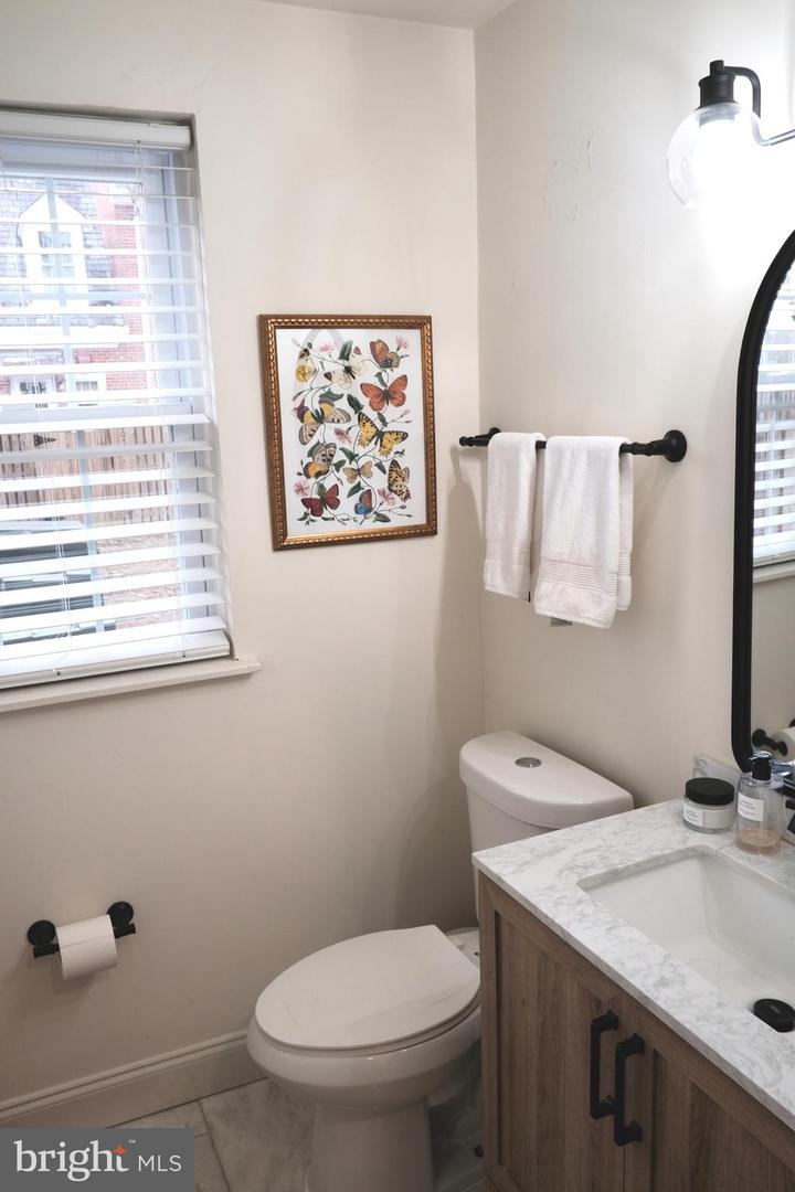 3468 S STAFFORD ST #A1, ARLINGTON, Virginia 22206, 2 Bedrooms Bedrooms, ,2 BathroomsBathrooms,Residential,For sale,3468 S STAFFORD ST #A1,VAAR2068536 MLS # VAAR2068536