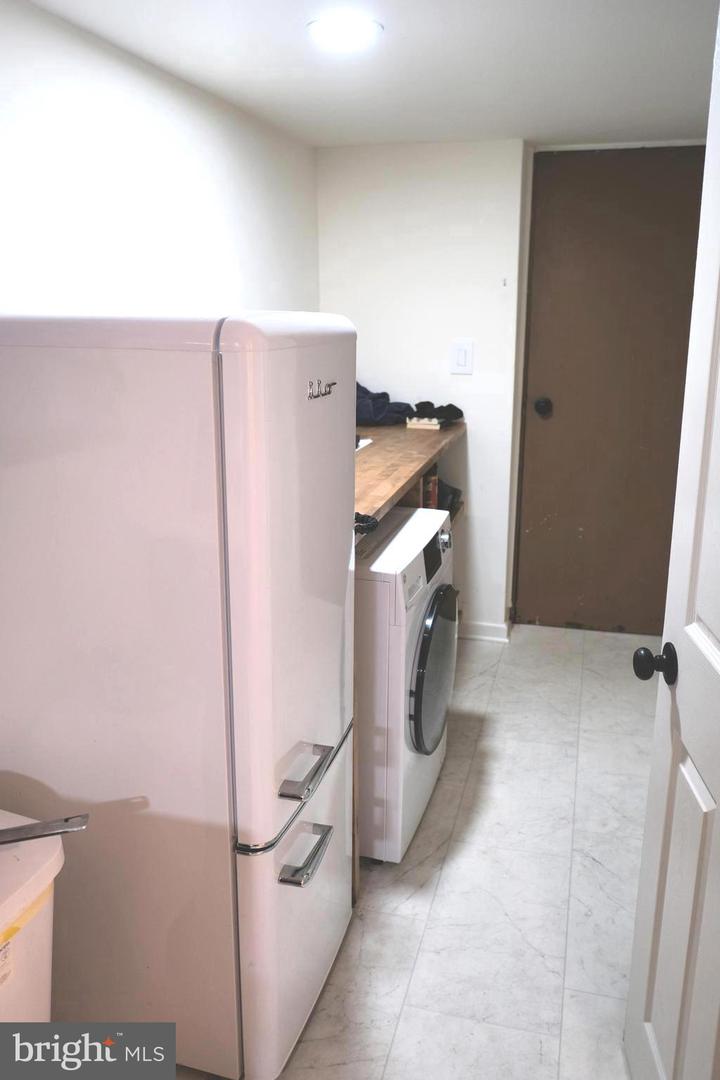 3468 S STAFFORD ST #A1, ARLINGTON, Virginia 22206, 2 Bedrooms Bedrooms, ,2 BathroomsBathrooms,Residential,For sale,3468 S STAFFORD ST #A1,VAAR2068536 MLS # VAAR2068536