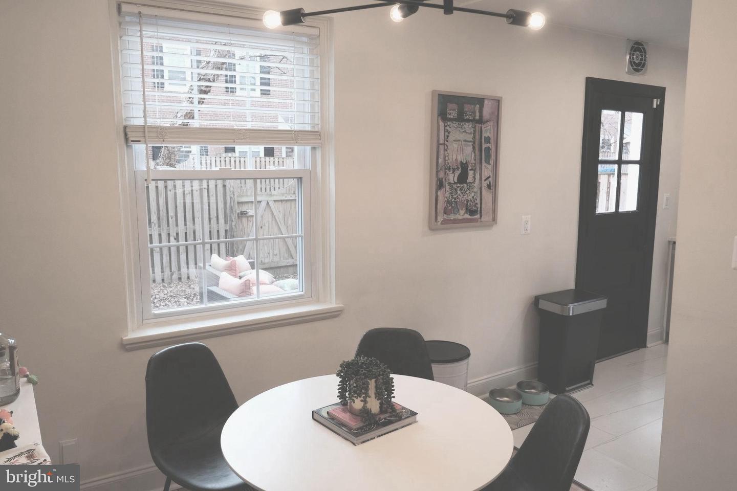 3468 S STAFFORD ST #A1, ARLINGTON, Virginia 22206, 2 Bedrooms Bedrooms, ,2 BathroomsBathrooms,Residential,For sale,3468 S STAFFORD ST #A1,VAAR2068536 MLS # VAAR2068536