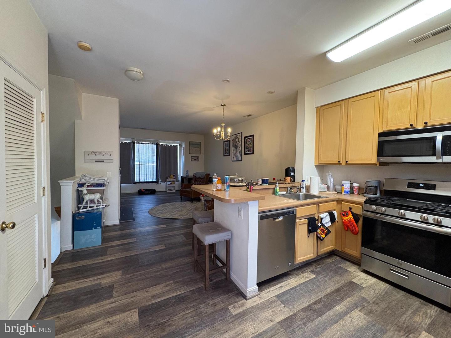 23092 FONTWELL SQ, STERLING, Virginia 20166, 4 Bedrooms Bedrooms, ,3 BathroomsBathrooms,Residential,For sale,23092 FONTWELL SQ,VALO2115302 MLS # VALO2115302