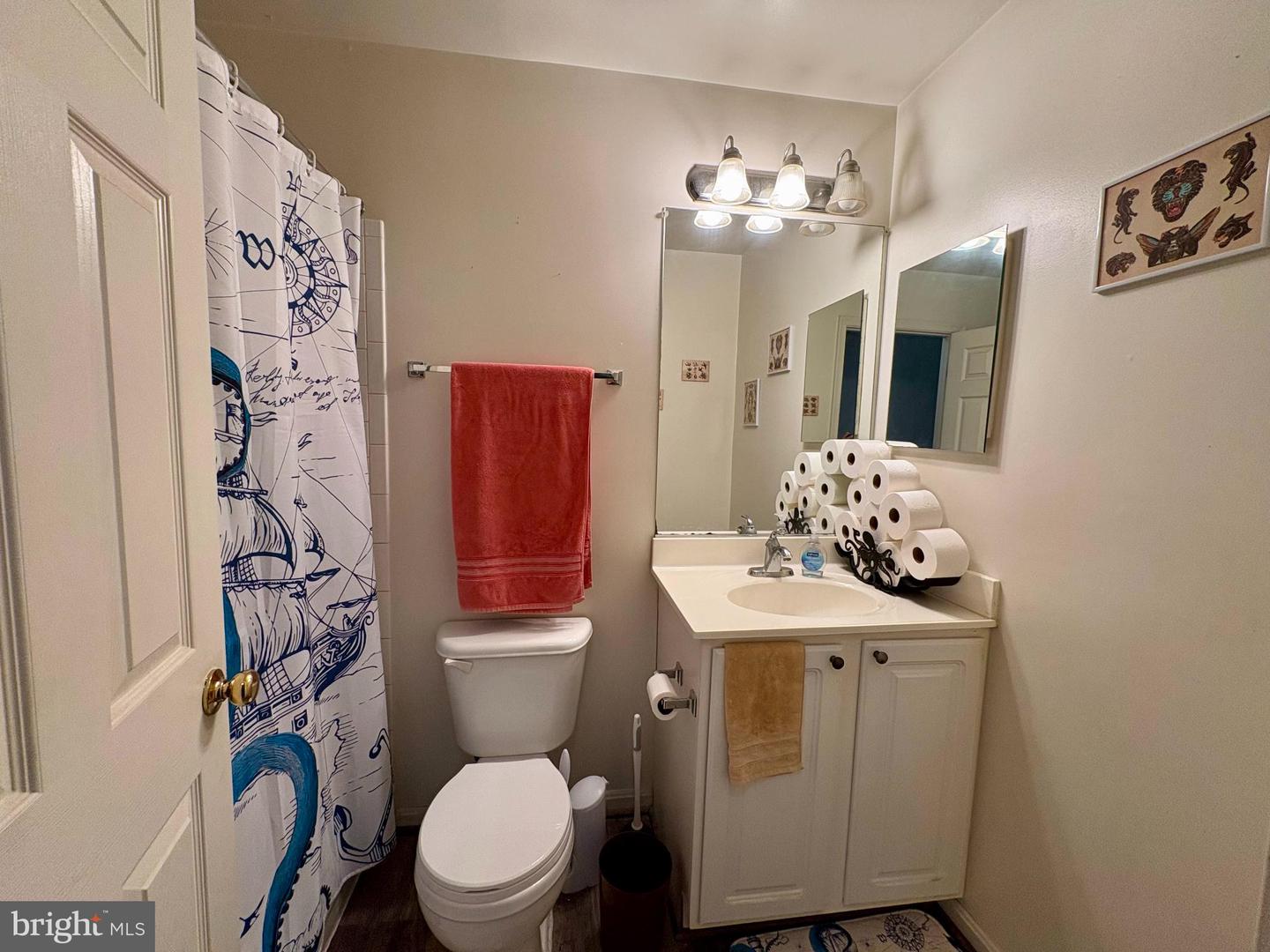 23092 FONTWELL SQ, STERLING, Virginia 20166, 4 Bedrooms Bedrooms, ,3 BathroomsBathrooms,Residential,For sale,23092 FONTWELL SQ,VALO2115302 MLS # VALO2115302