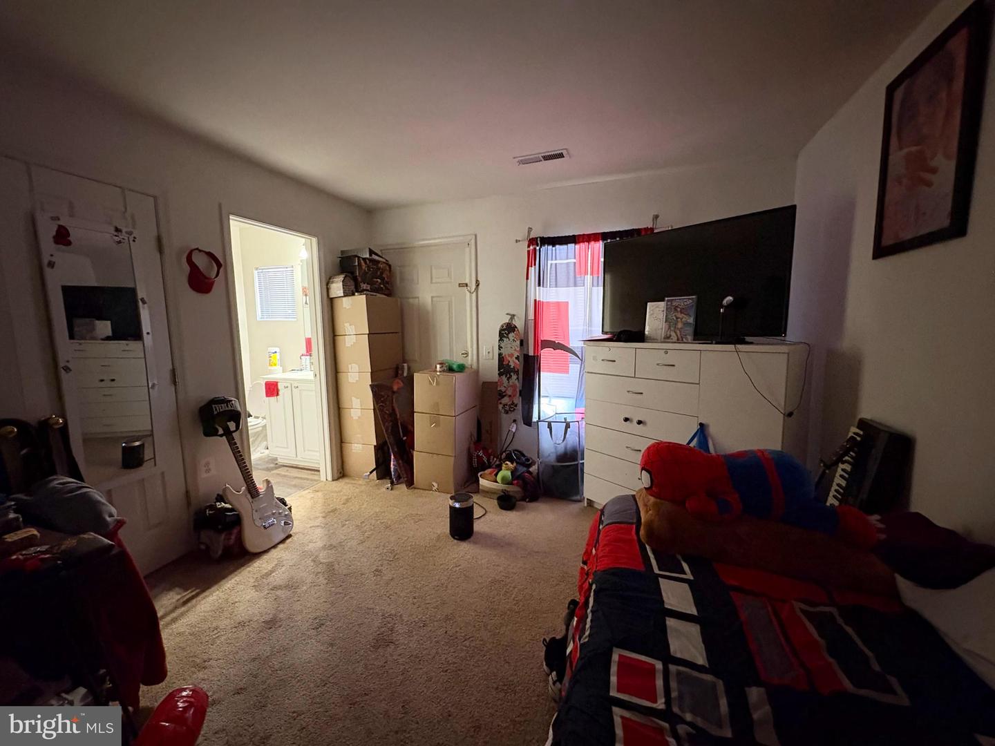 23092 FONTWELL SQ, STERLING, Virginia 20166, 4 Bedrooms Bedrooms, ,3 BathroomsBathrooms,Residential,For sale,23092 FONTWELL SQ,VALO2115302 MLS # VALO2115302