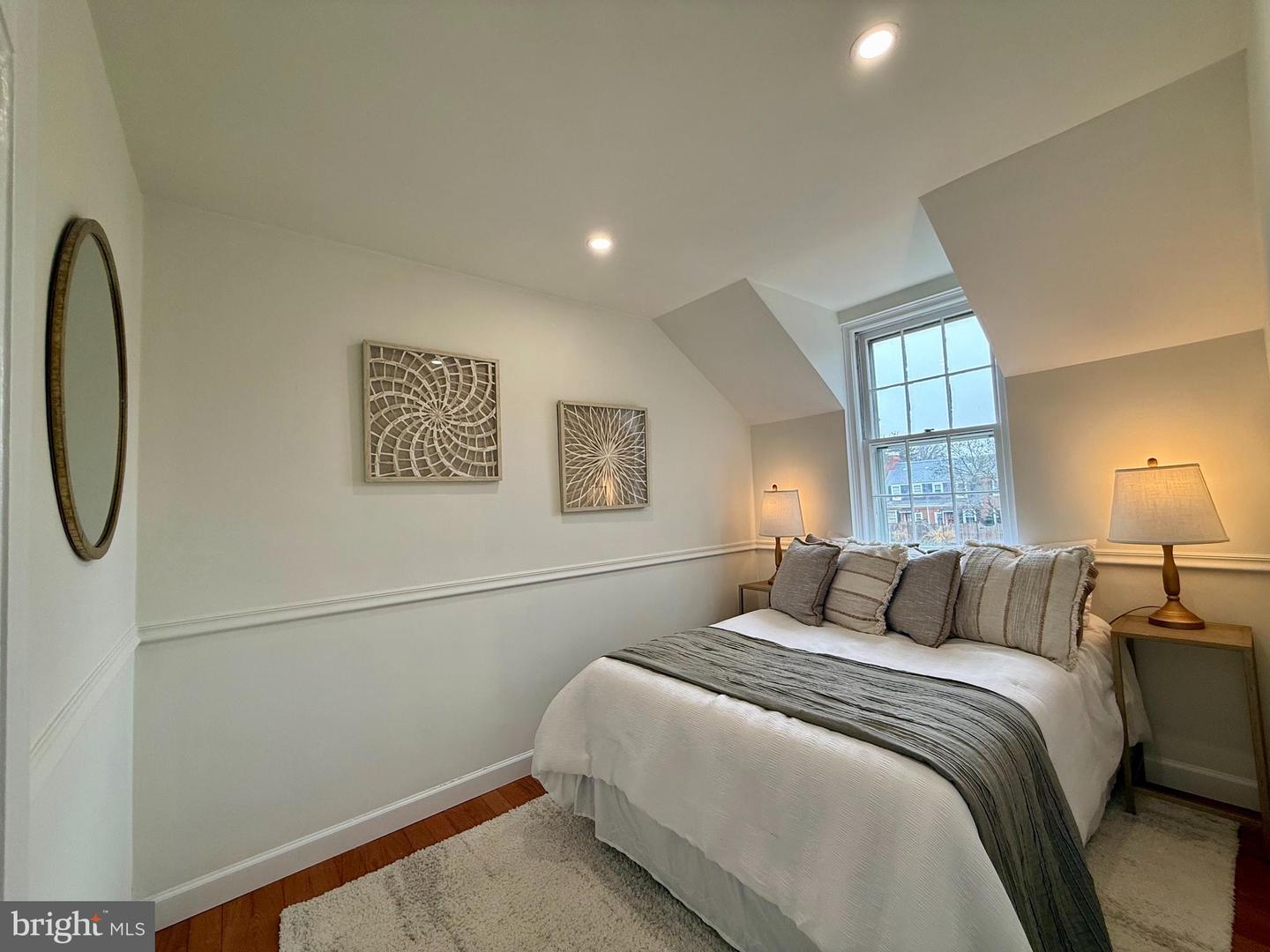 3513 S STAFFORD ST #A, ARLINGTON, Virginia 22206, 2 Bedrooms Bedrooms, ,2 BathroomsBathrooms,Residential,For sale,3513 S STAFFORD ST #A,VAAR2068548 MLS # VAAR2068548