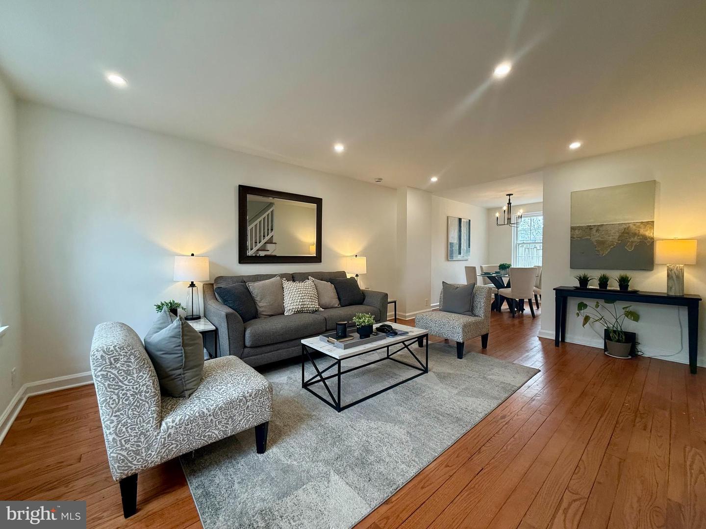 3513 S STAFFORD ST #A, ARLINGTON, Virginia 22206, 2 Bedrooms Bedrooms, ,2 BathroomsBathrooms,Residential,For sale,3513 S STAFFORD ST #A,VAAR2068548 MLS # VAAR2068548