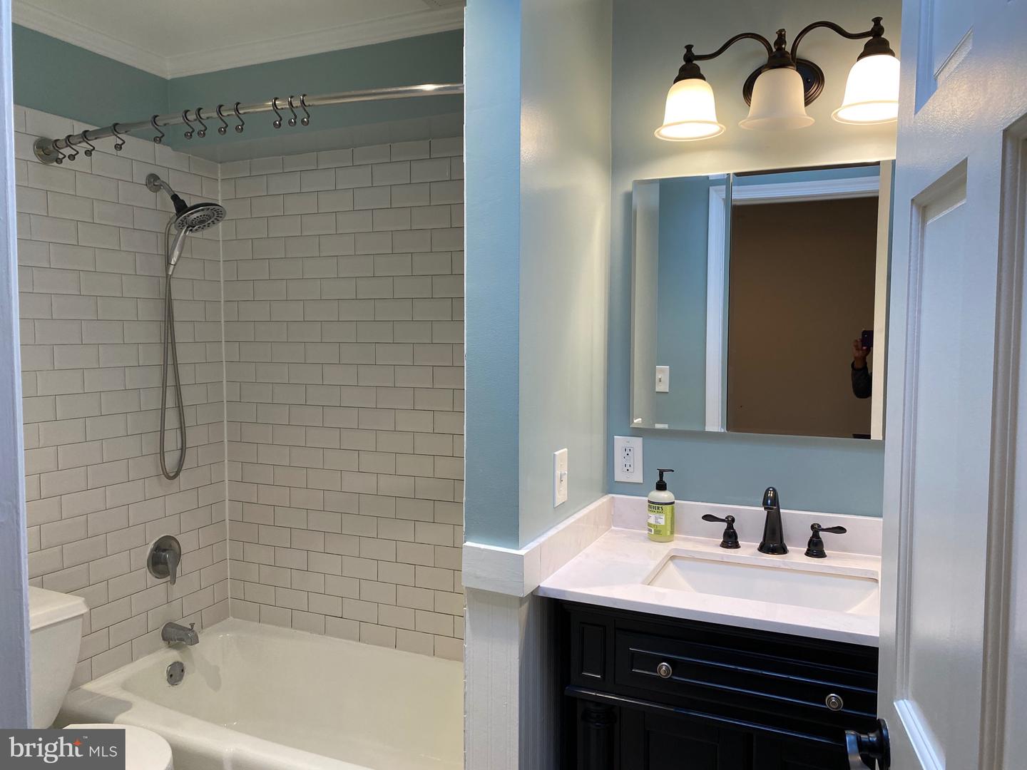 339 SE 11TH ST SE, WASHINGTON, District Of Columbia 20003, 3 Bedrooms Bedrooms, ,2 BathroomsBathrooms,Residential,For sale,339 SE 11TH ST SE,DCDC2244932 MLS # DCDC2244932