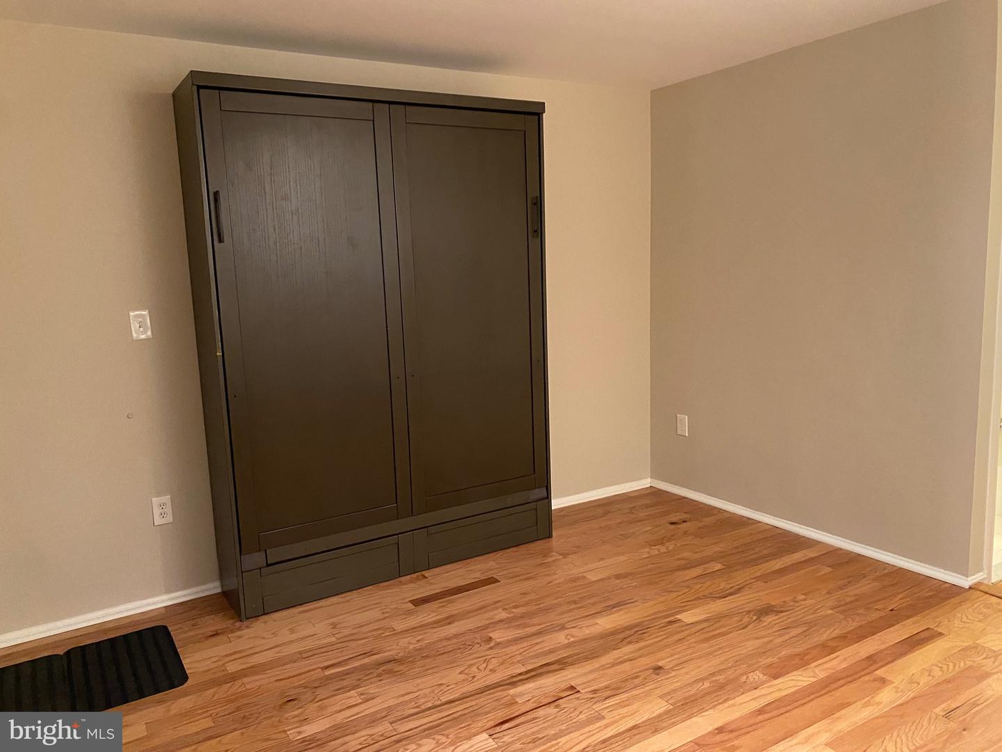 339 SE 11TH ST SE, WASHINGTON, District Of Columbia 20003, 3 Bedrooms Bedrooms, ,2 BathroomsBathrooms,Residential,For sale,339 SE 11TH ST SE,DCDC2244932 MLS # DCDC2244932