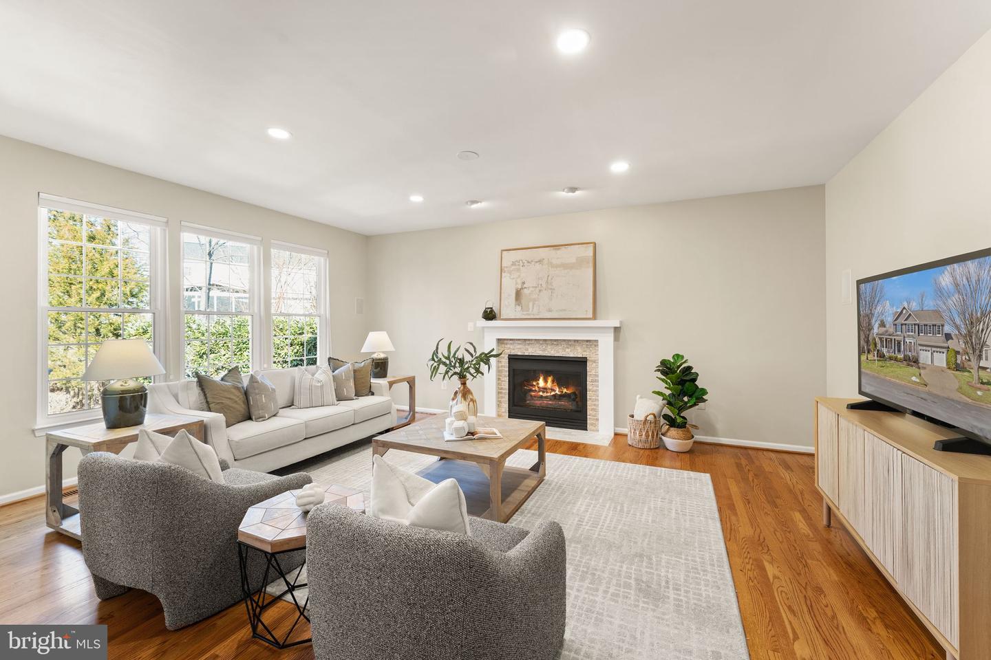 20807 FENWICK DR, ASHBURN, Virginia 20147, 4 Bedrooms Bedrooms, ,3 BathroomsBathrooms,Residential,For sale,20807 FENWICK DR,VALO2115428 MLS # VALO2115428