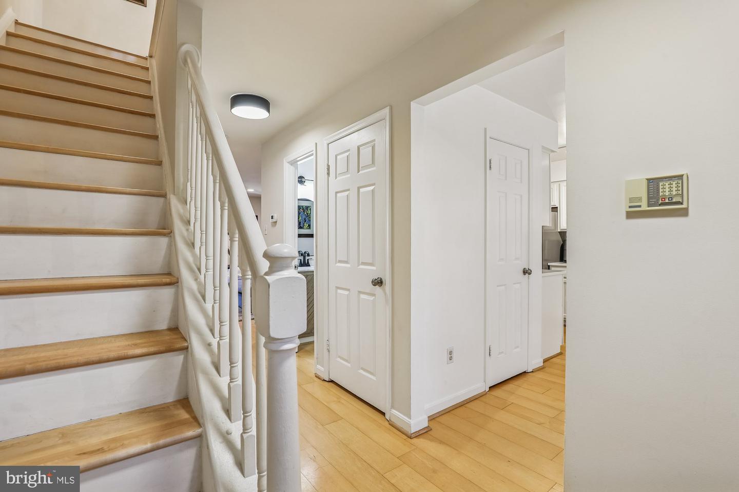 2715 SHAWN LEIGH DR, VIENNA, Virginia 22181, 3 Bedrooms Bedrooms, ,2 BathroomsBathrooms,Residential,For sale,2715 SHAWN LEIGH DR,VAFX2289584 MLS # VAFX2289584