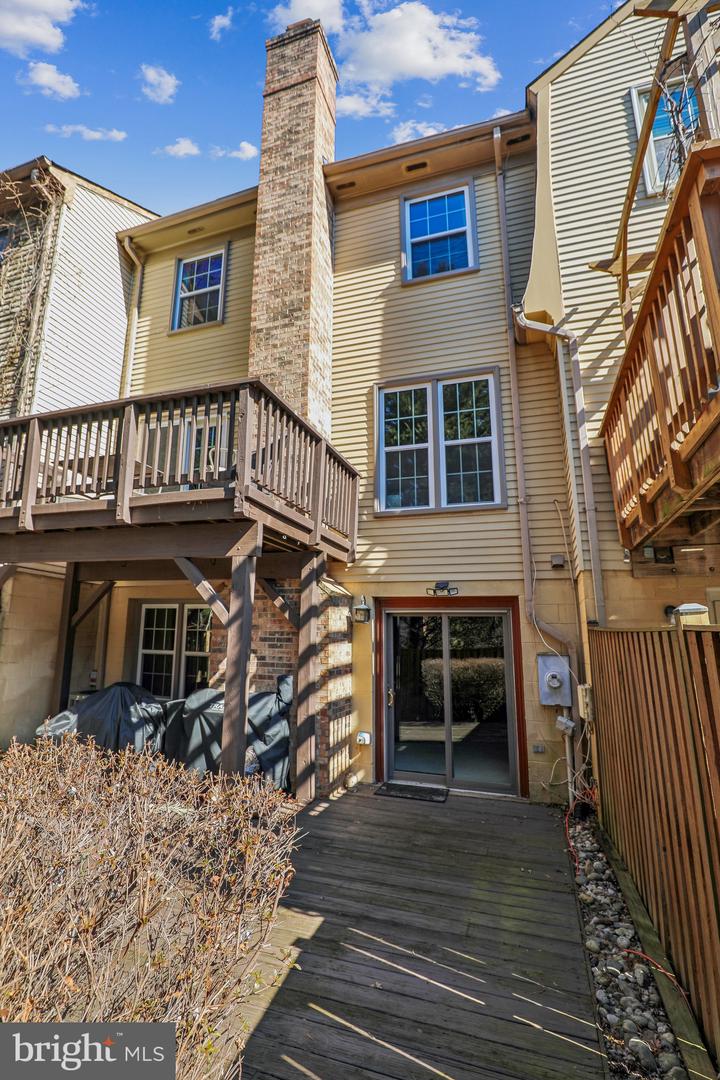 2715 SHAWN LEIGH DR, VIENNA, Virginia 22181, 3 Bedrooms Bedrooms, ,2 BathroomsBathrooms,Residential,For sale,2715 SHAWN LEIGH DR,VAFX2289584 MLS # VAFX2289584