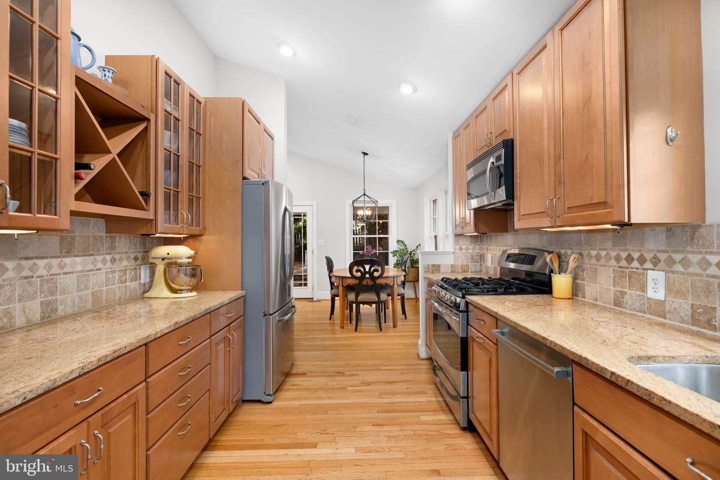 106 E MAPLE ST, ALEXANDRIA, Virginia 22301, 4 Bedrooms Bedrooms, ,3 BathroomsBathrooms,Residential,For sale,106 E MAPLE ST,VAAX2053928 MLS # VAAX2053928