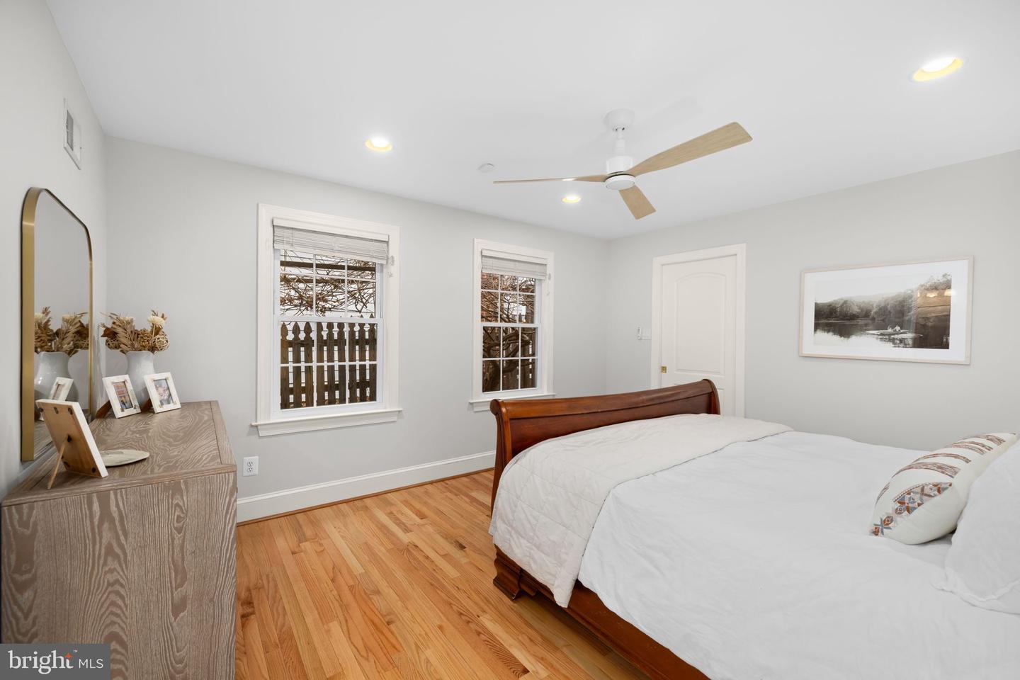 106 E MAPLE ST, ALEXANDRIA, Virginia 22301, 4 Bedrooms Bedrooms, ,3 BathroomsBathrooms,Residential,For sale,106 E MAPLE ST,VAAX2053928 MLS # VAAX2053928