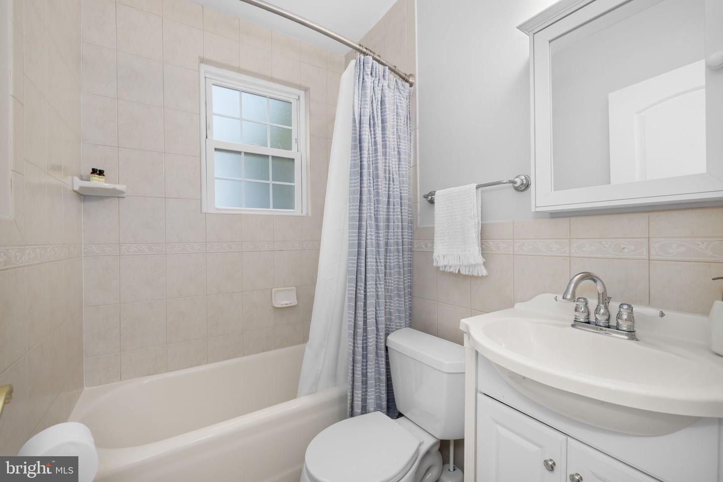 106 E MAPLE ST, ALEXANDRIA, Virginia 22301, 4 Bedrooms Bedrooms, ,3 BathroomsBathrooms,Residential,For sale,106 E MAPLE ST,VAAX2053928 MLS # VAAX2053928