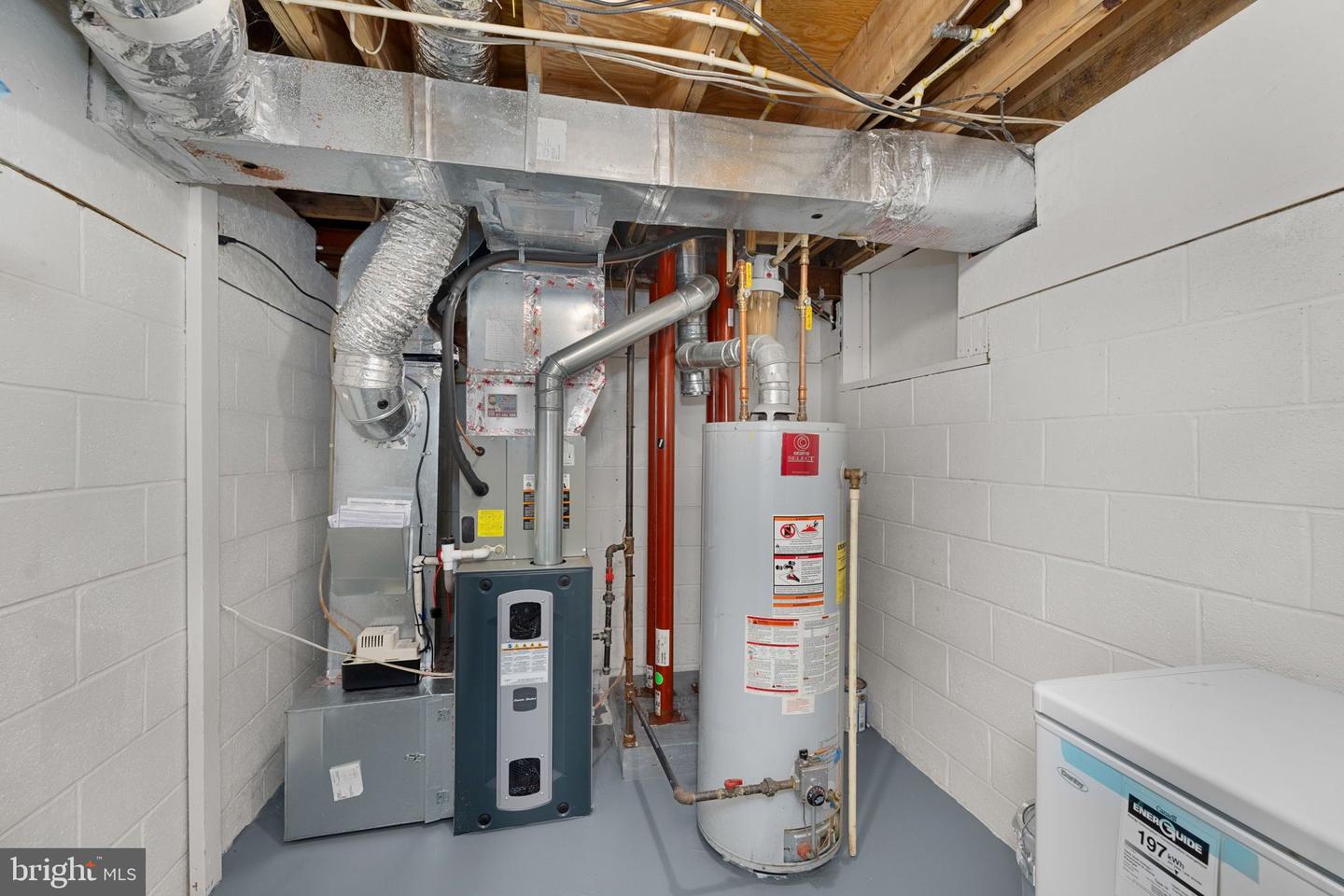 106 E MAPLE ST, ALEXANDRIA, Virginia 22301, 4 Bedrooms Bedrooms, ,3 BathroomsBathrooms,Residential,For sale,106 E MAPLE ST,VAAX2053928 MLS # VAAX2053928