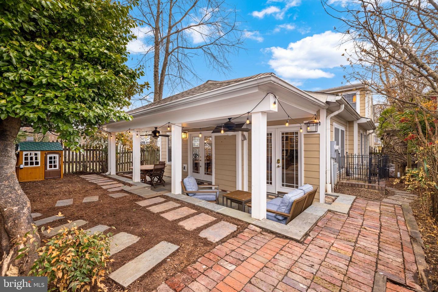 106 E MAPLE ST, ALEXANDRIA, Virginia 22301, 4 Bedrooms Bedrooms, ,3 BathroomsBathrooms,Residential,For sale,106 E MAPLE ST,VAAX2053928 MLS # VAAX2053928